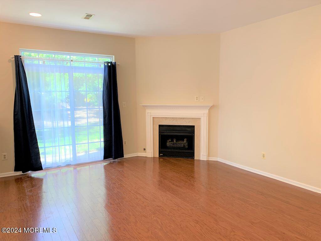 87 Banyan Boulevard