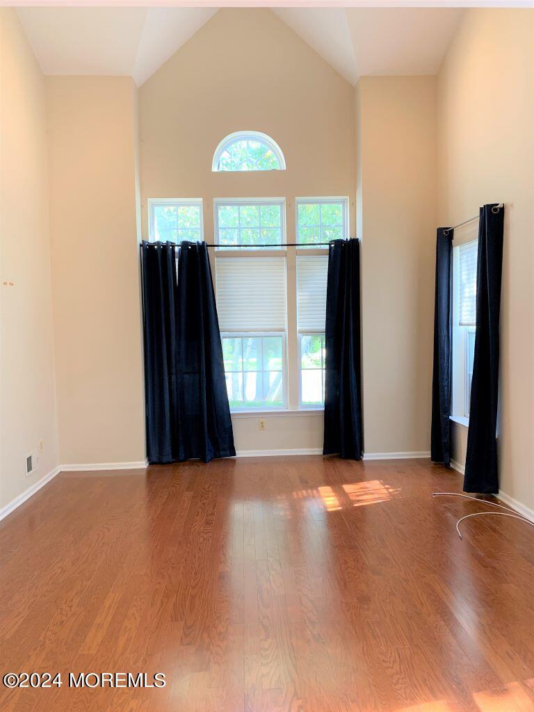 87 Banyan Boulevard