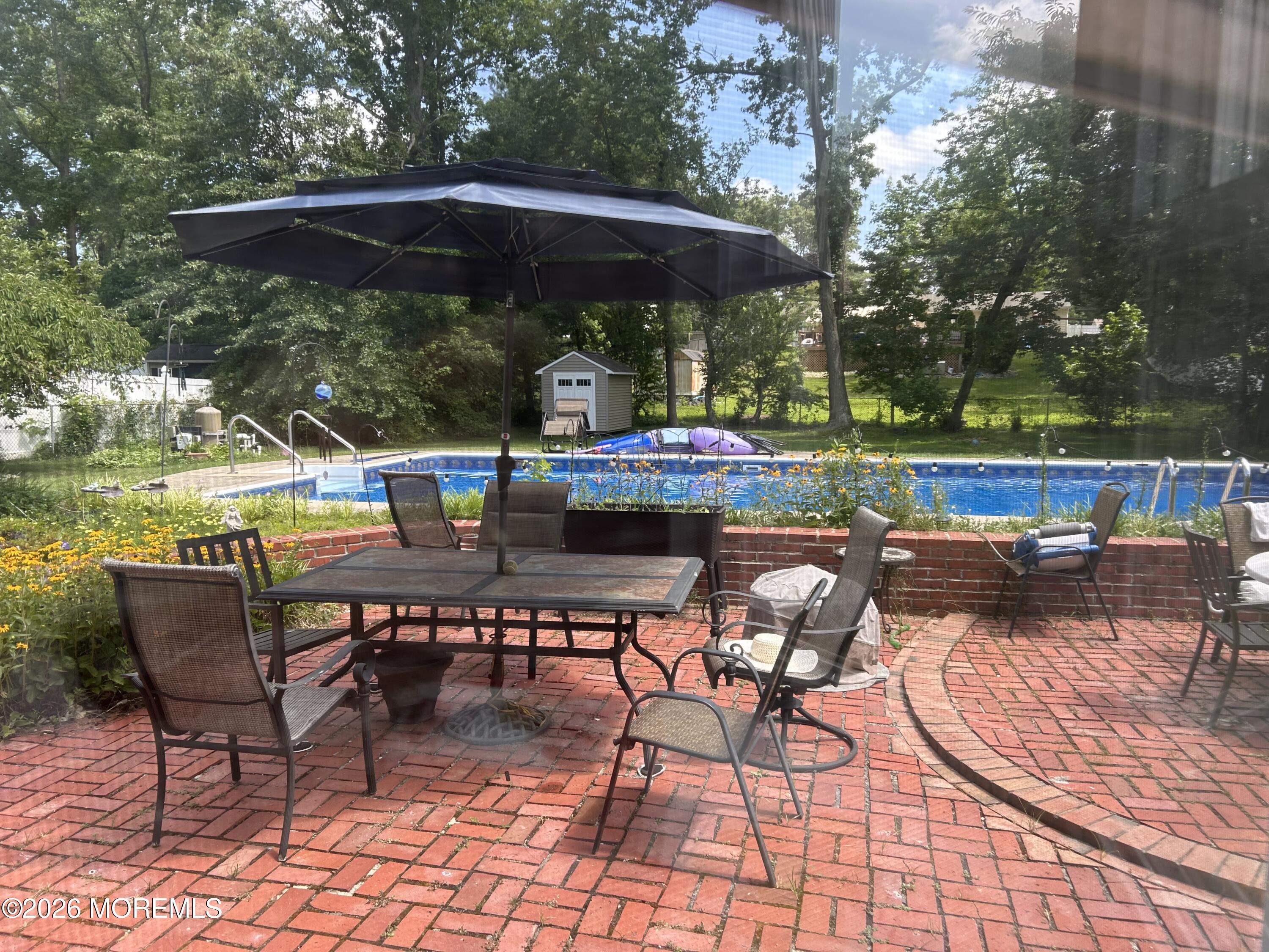 11 Benet Drive