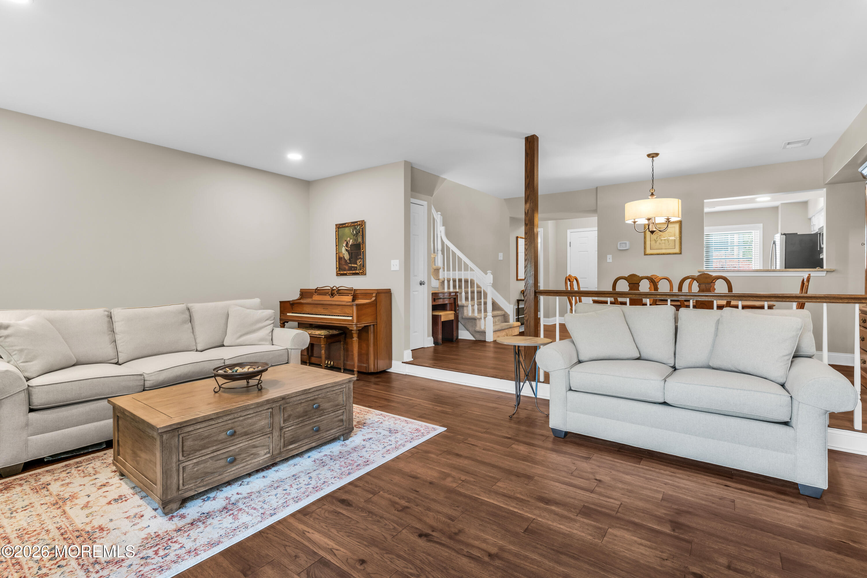 16 Vassar Place
