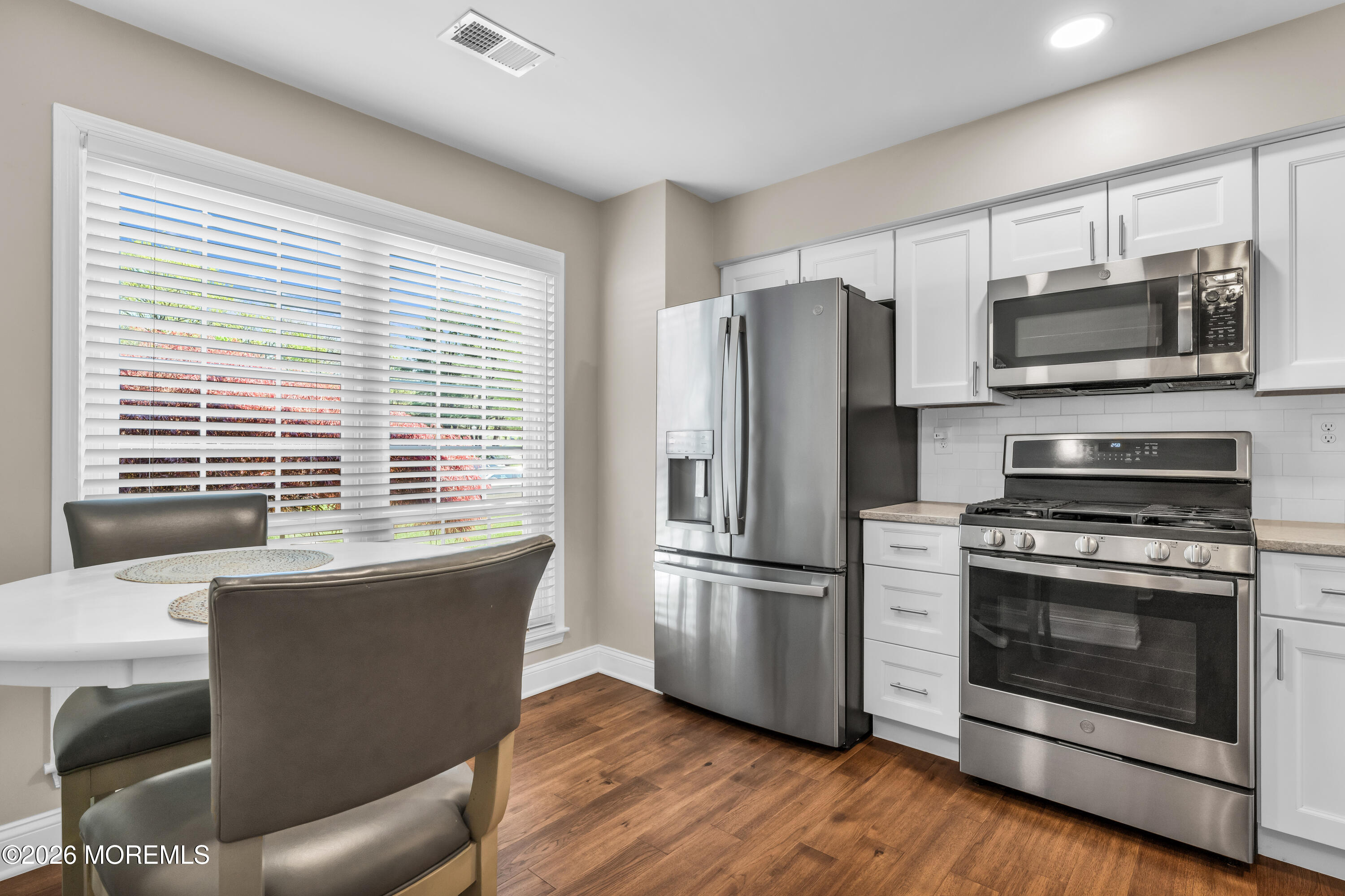 16 Vassar Place
