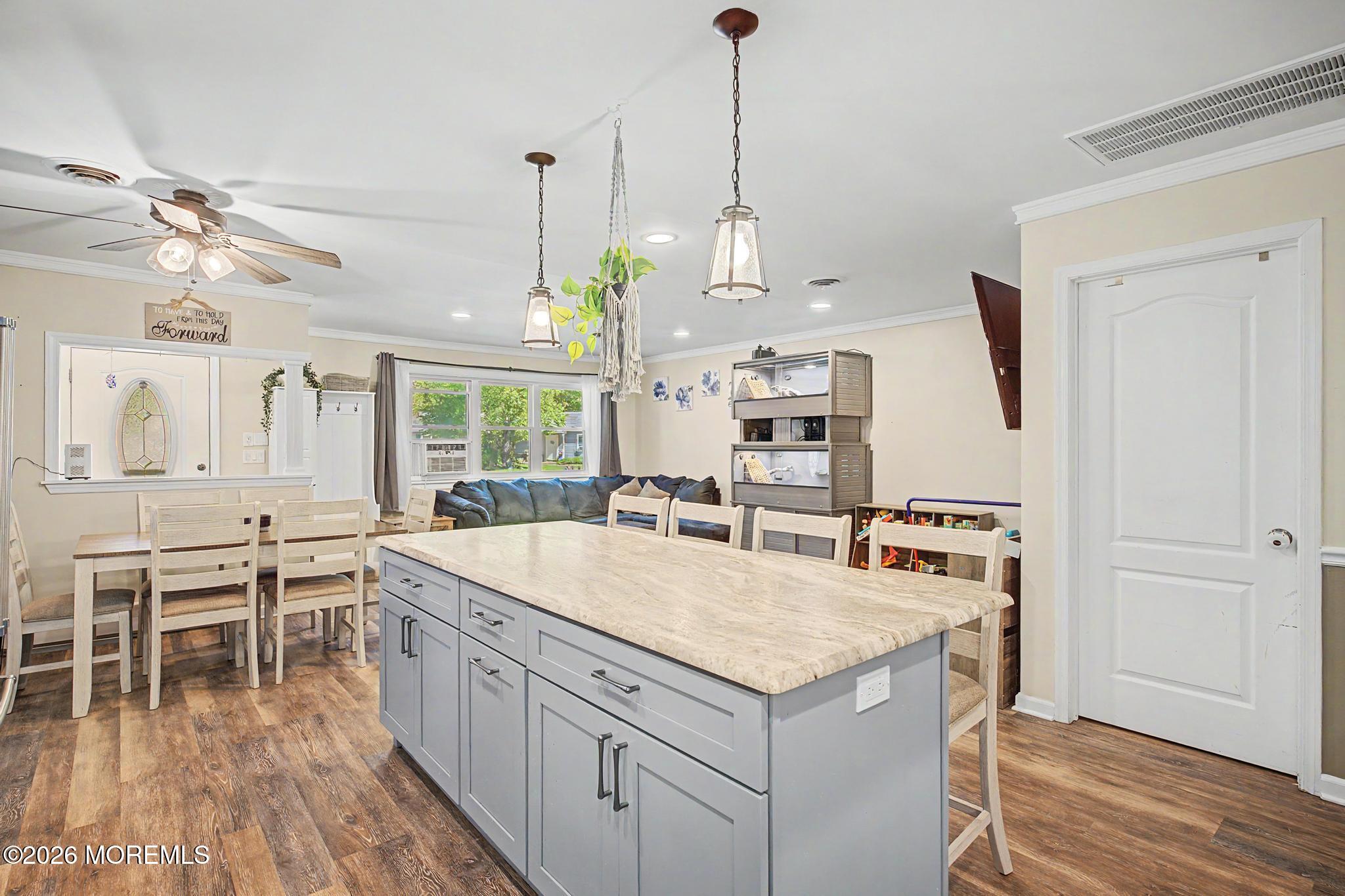 2528 Lexington Court