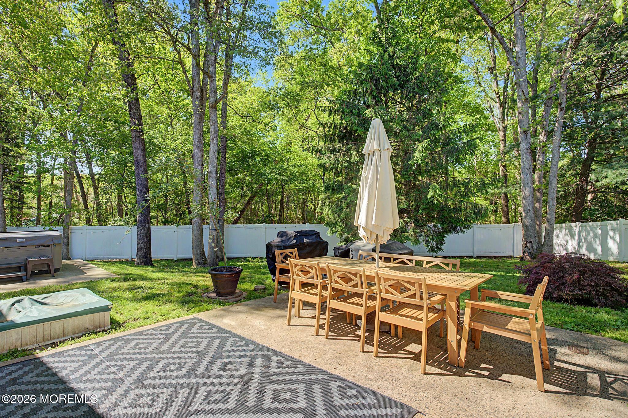 2528 Lexington Court