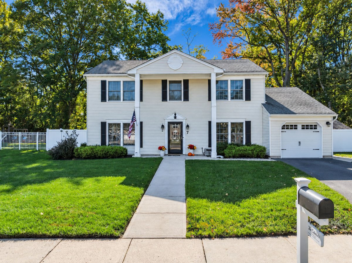 7 Simek Lane