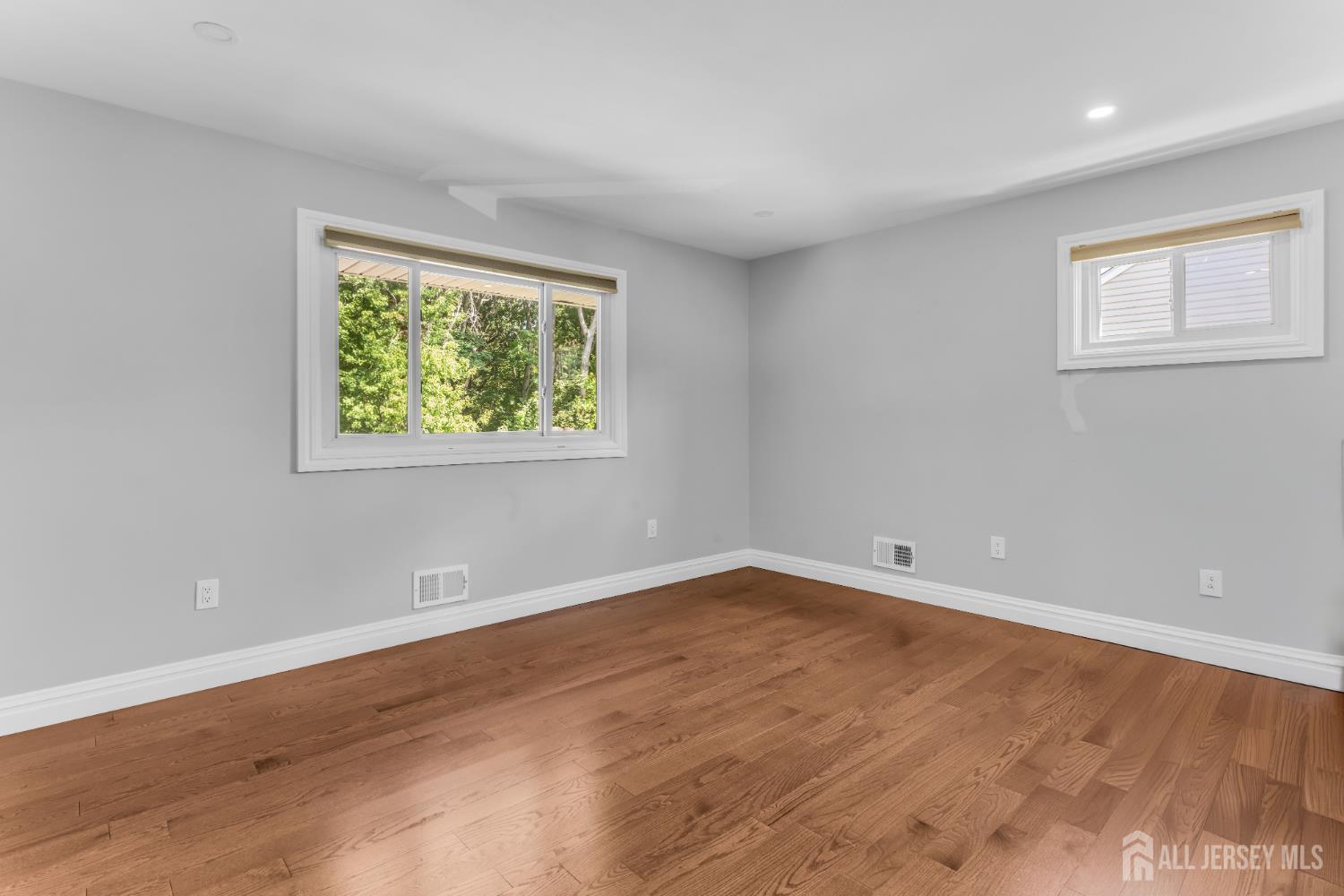 12 Washington Avenue