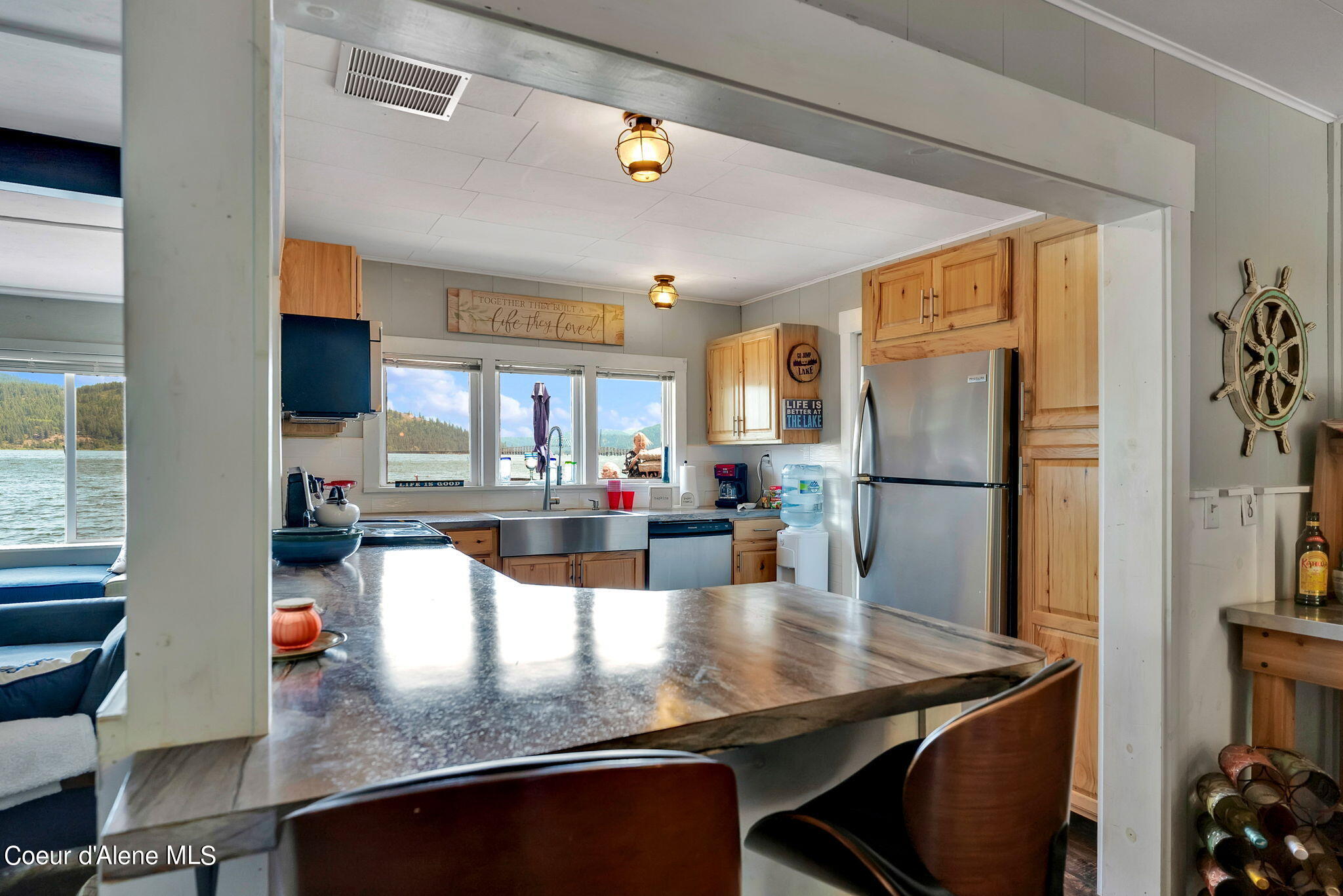 57 Chatcolet Rd Floating Home #21