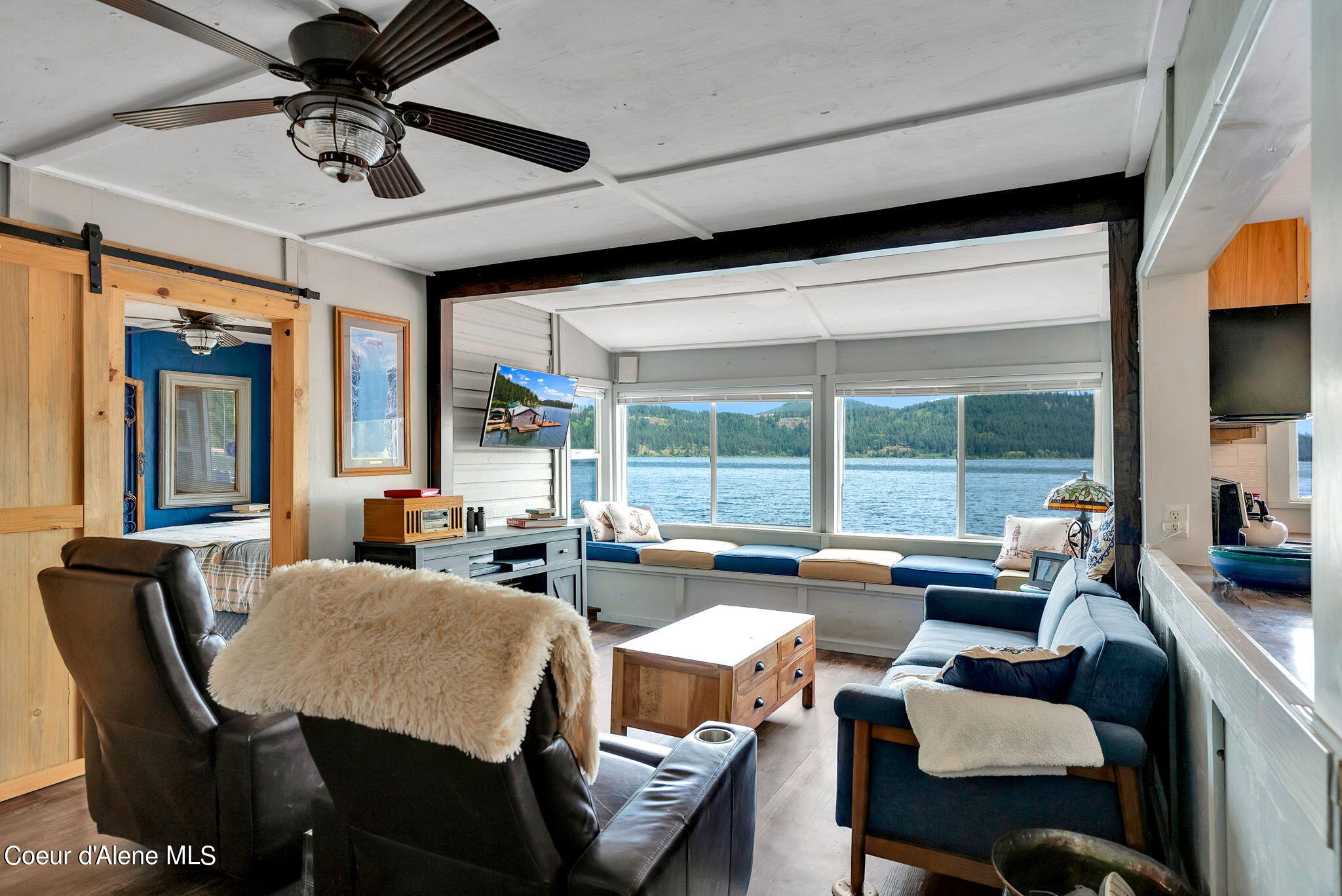 57 Chatcolet Rd Floating Home #21