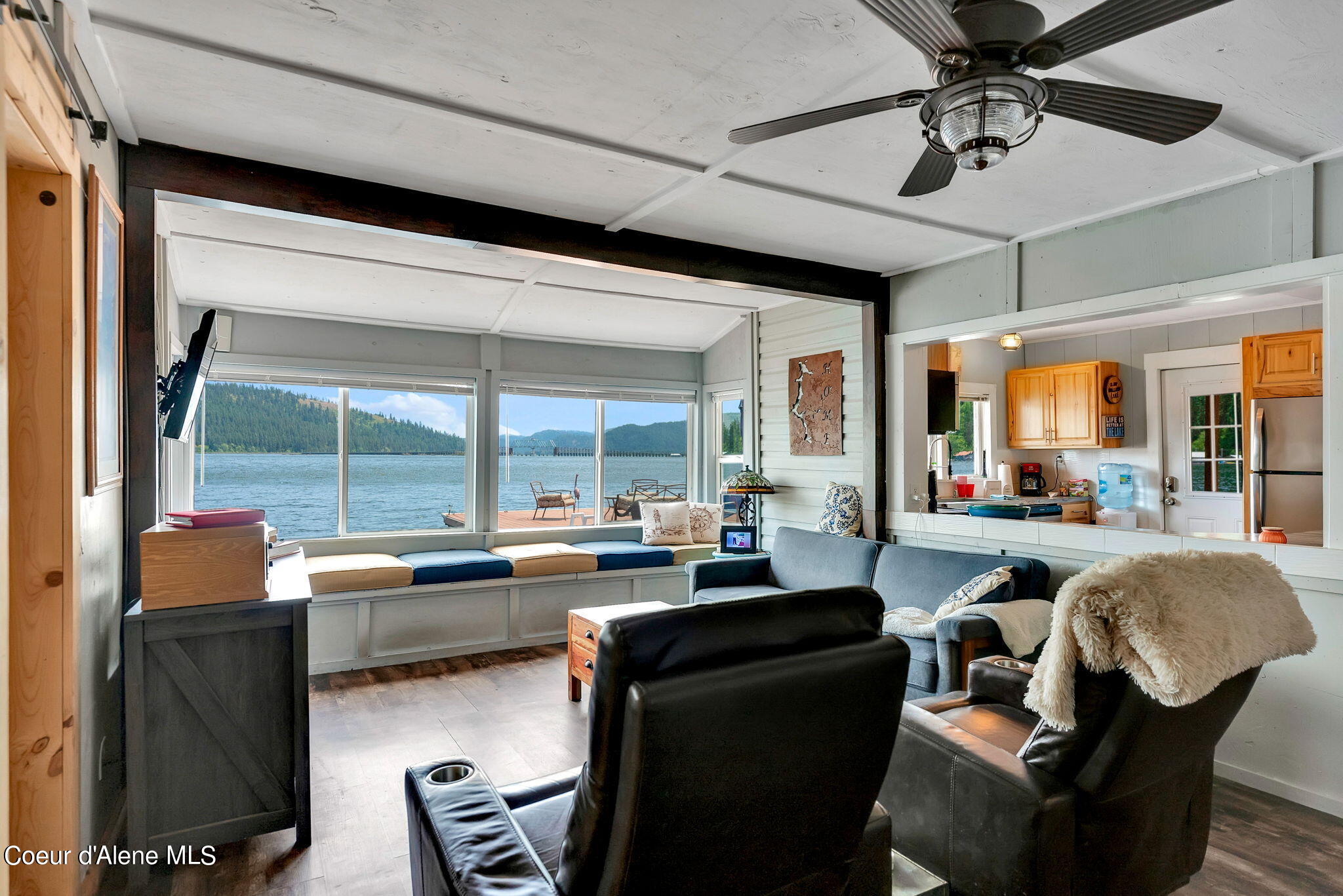 57 Chatcolet Rd Floating Home #21