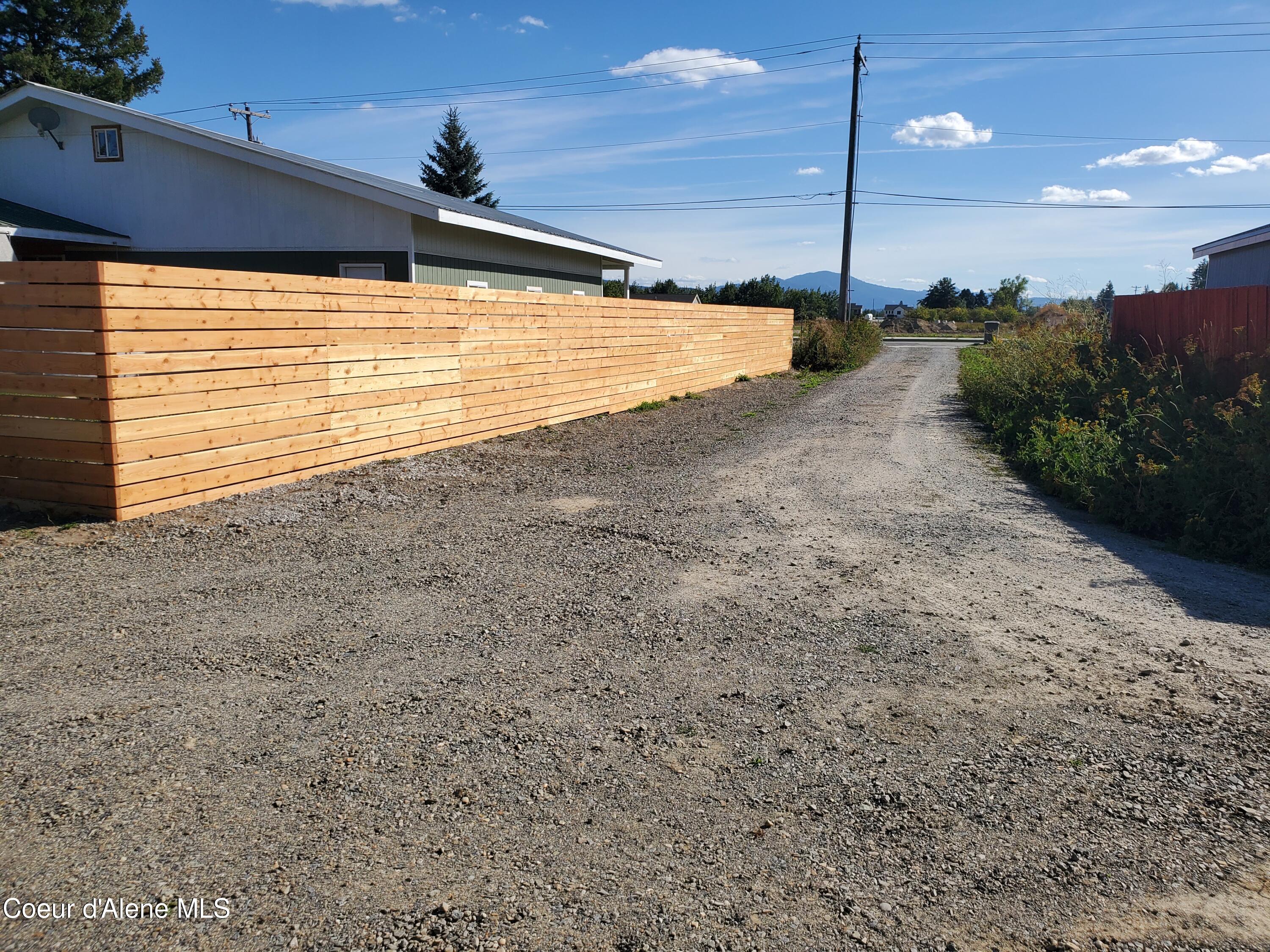 620 E Mountain View Dr