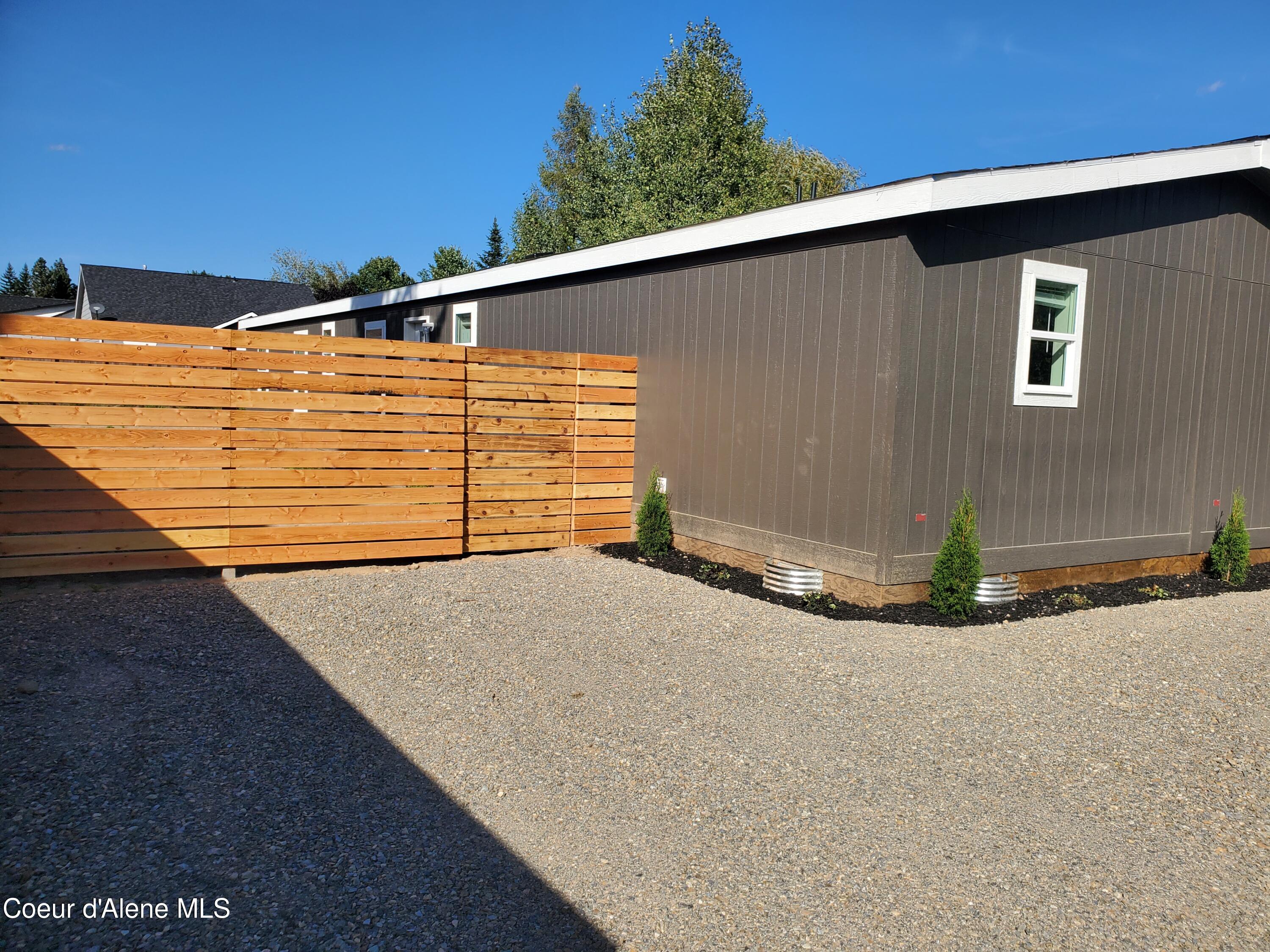 620 E Mountain View Dr