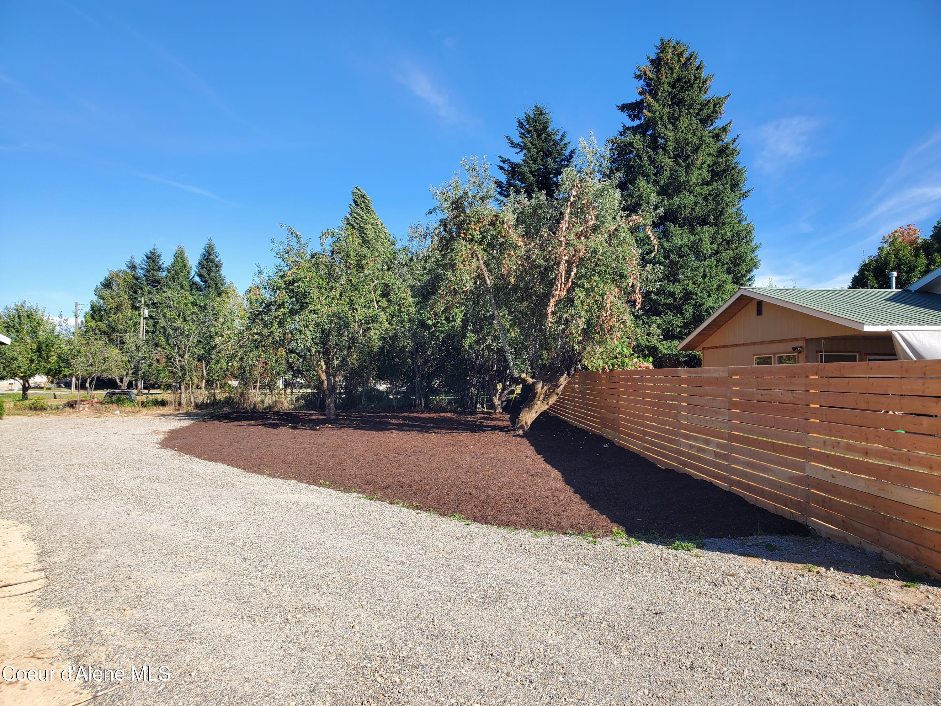 620 E Mountain View Dr