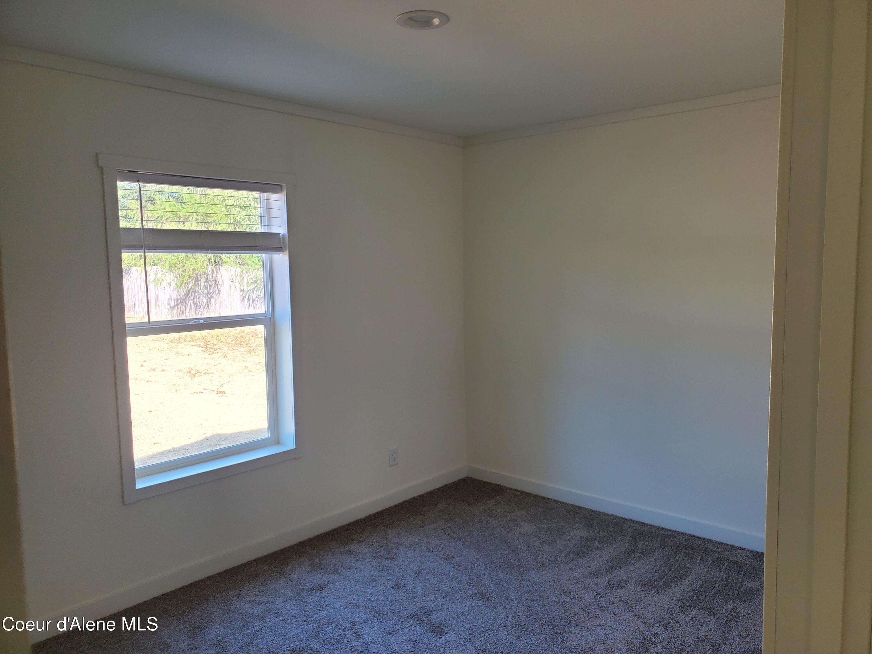 620 E Mountain View Dr