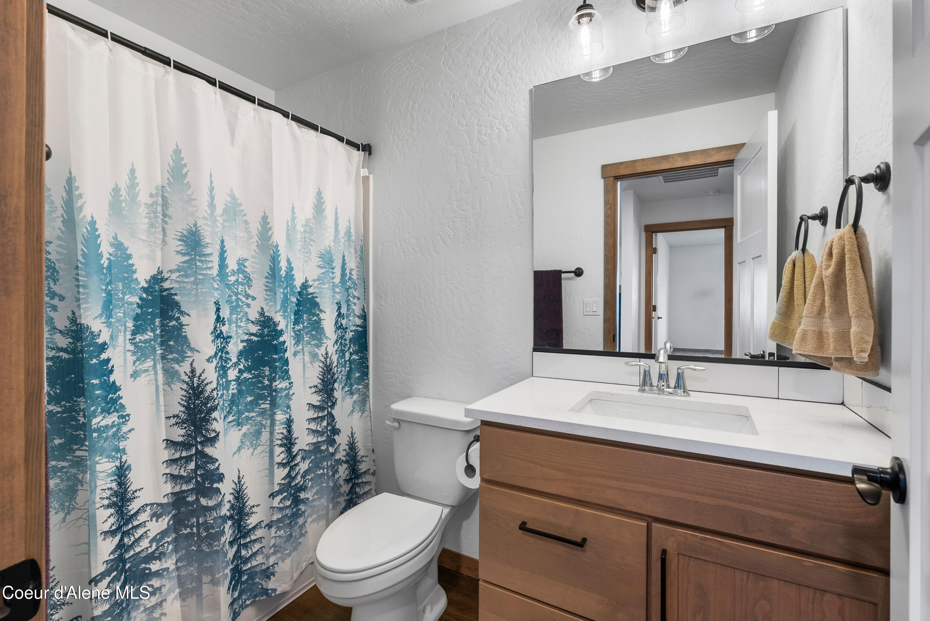 8265 W SPLITRAIL AVE