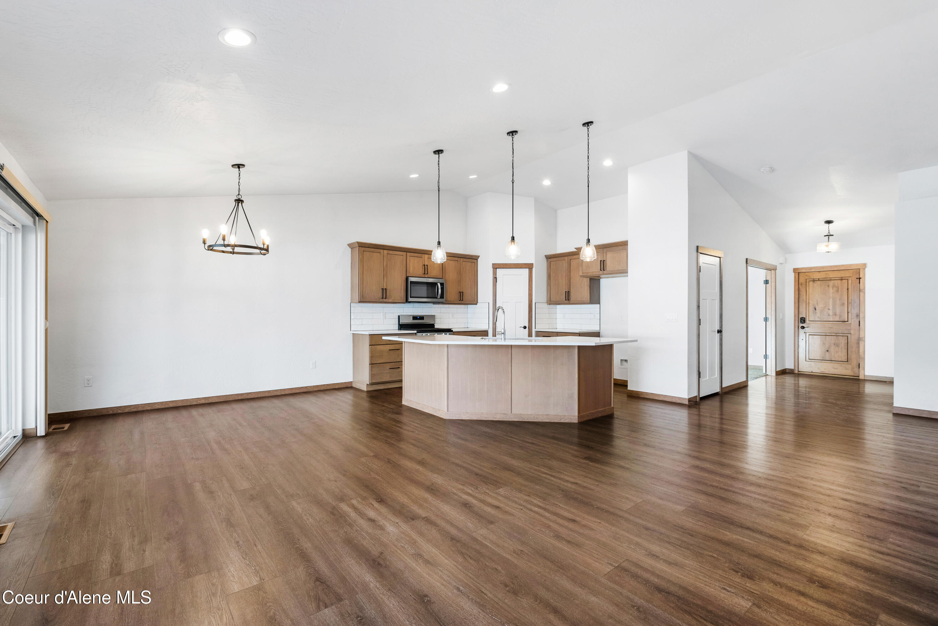 8265 W SPLITRAIL AVE