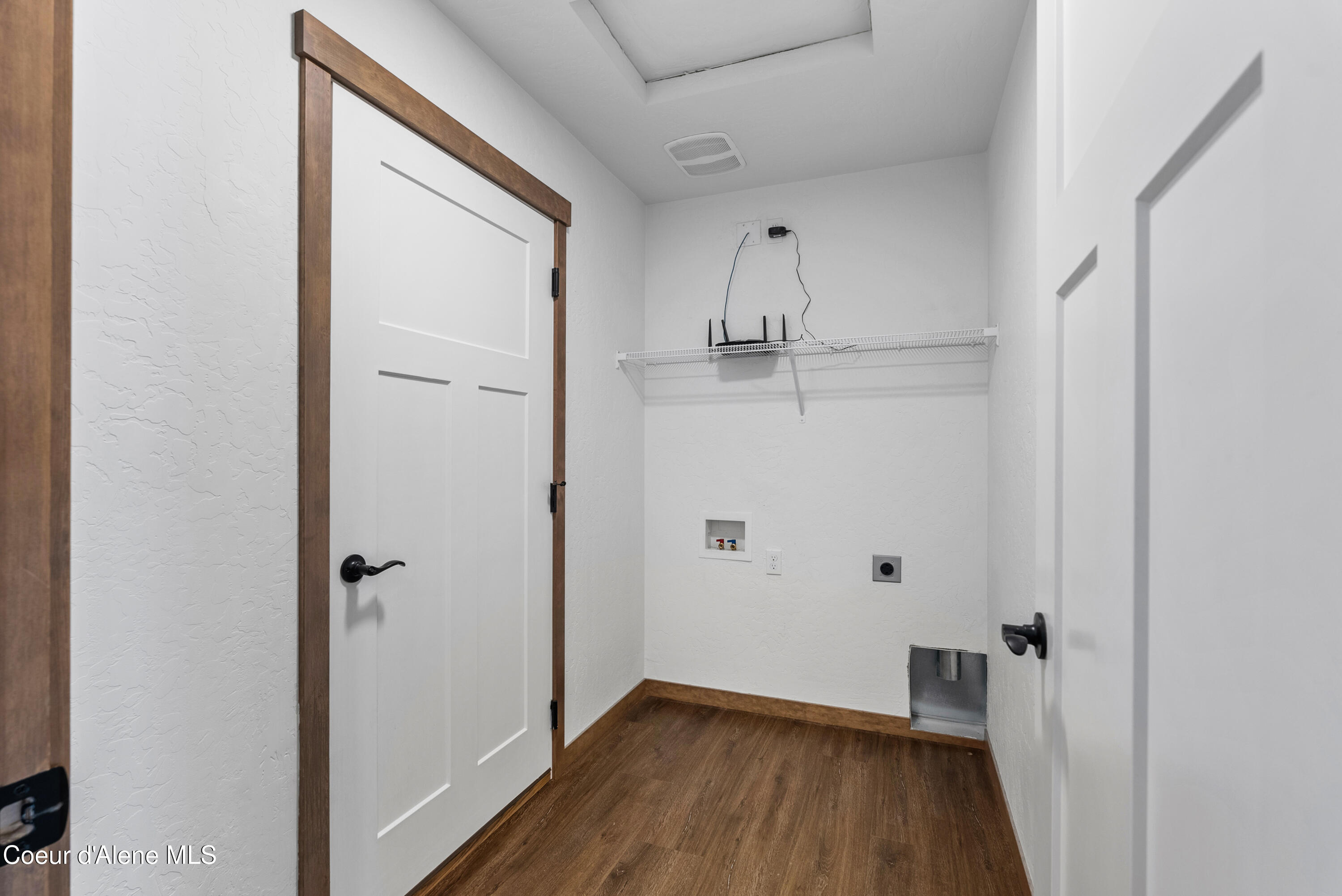 8265 W SPLITRAIL AVE