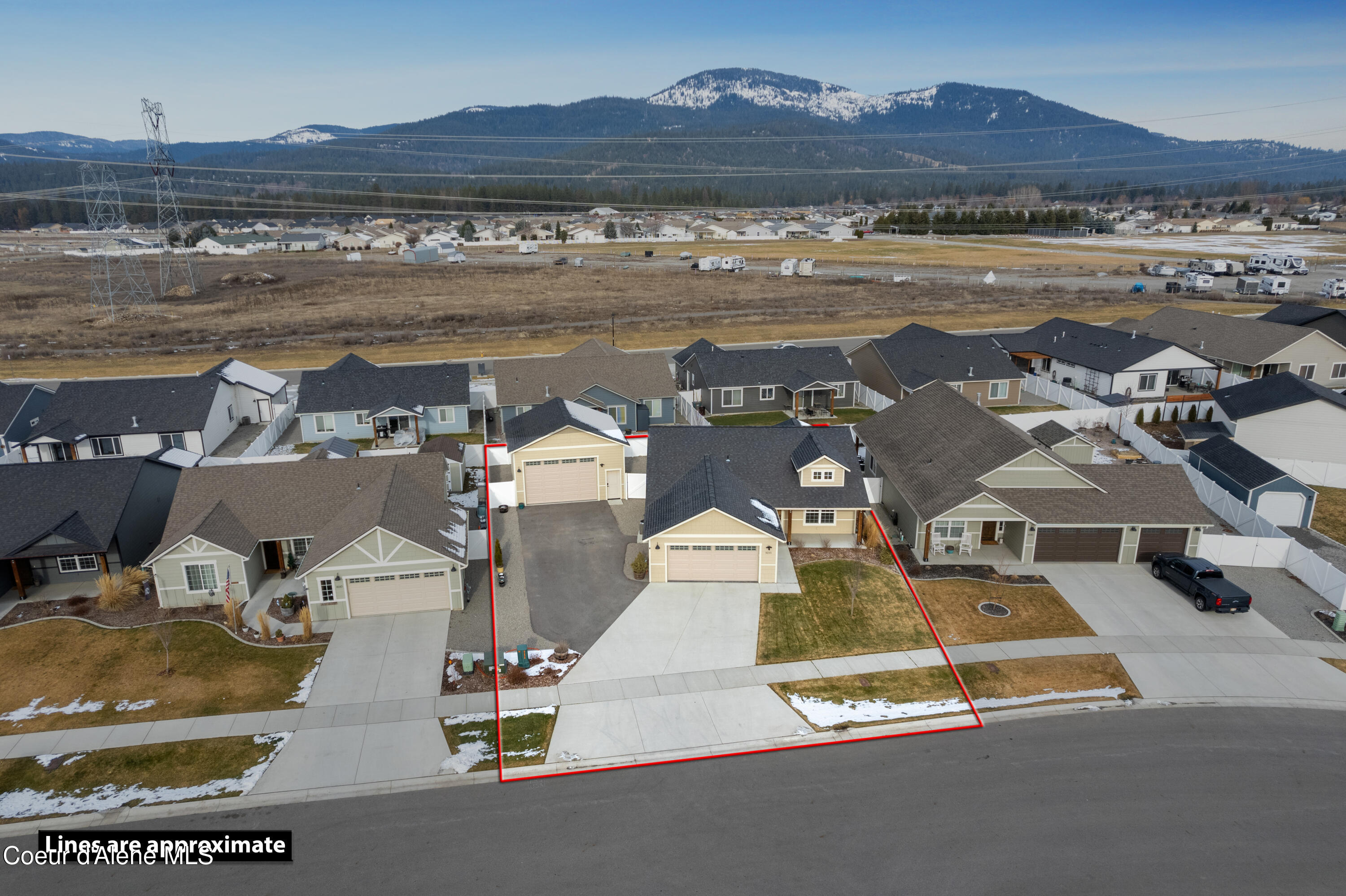 8265 W SPLITRAIL AVE