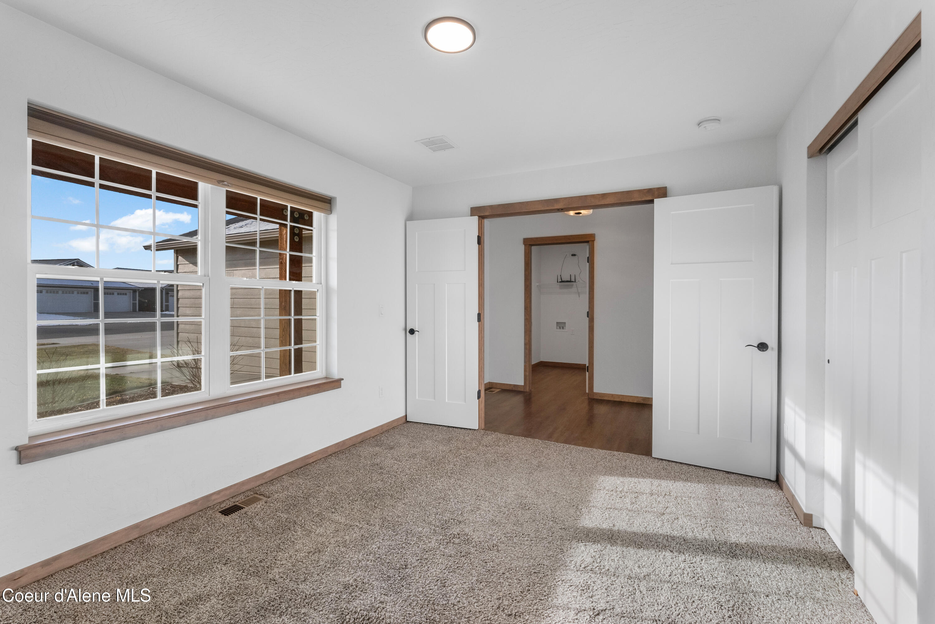 8265 W SPLITRAIL AVE