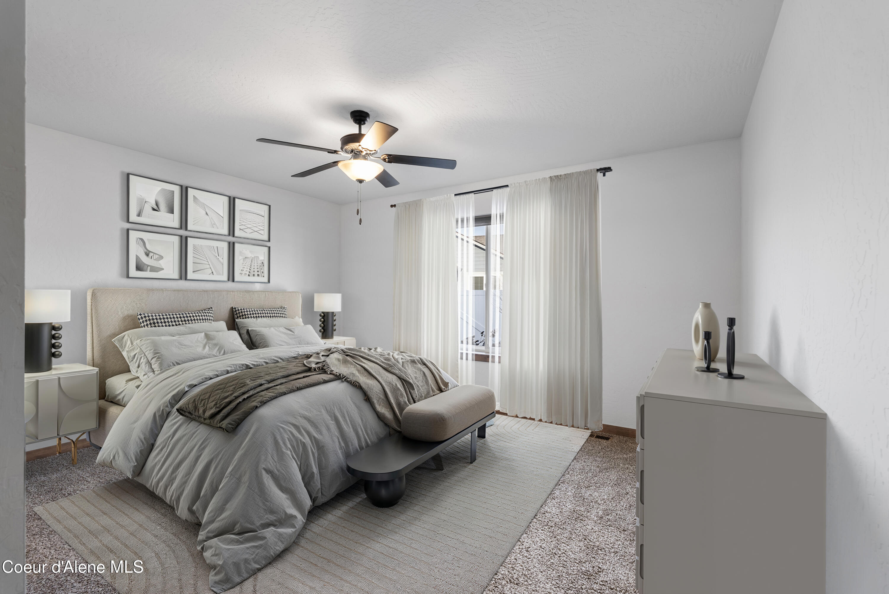 8265 W SPLITRAIL AVE