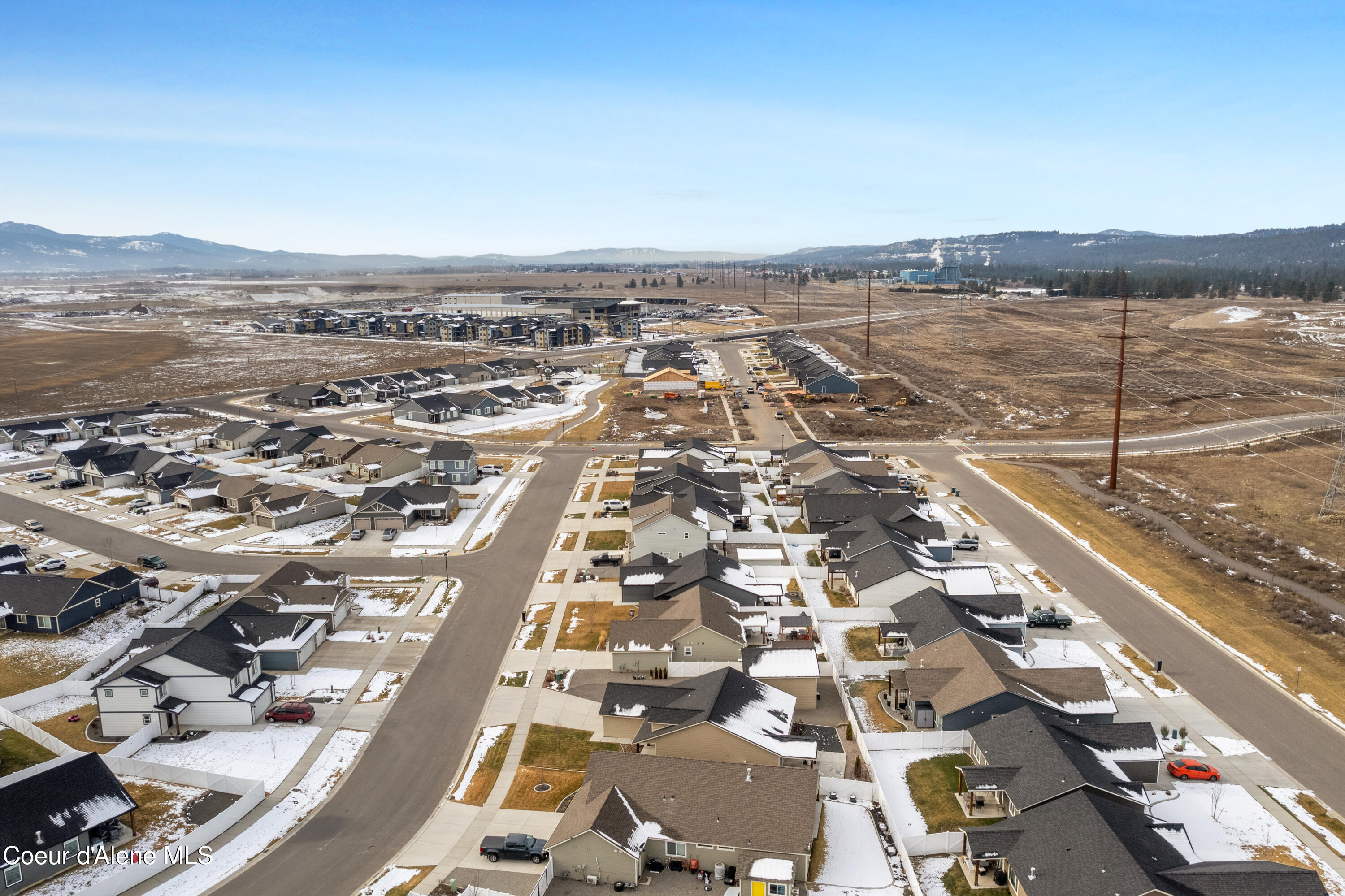 8265 W SPLITRAIL AVE