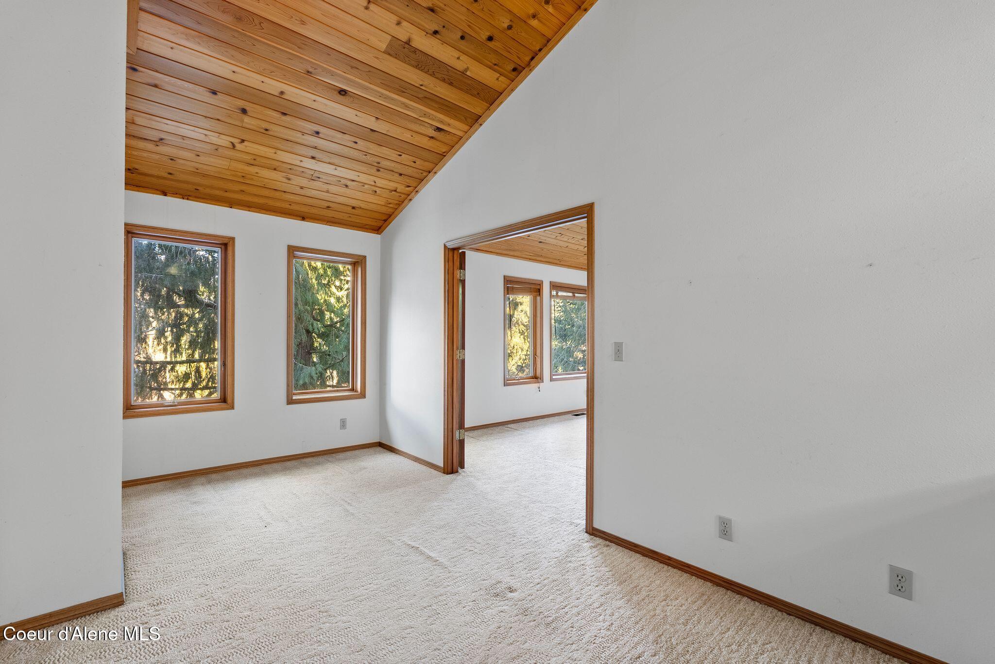 448 Whiskey Jack Cir