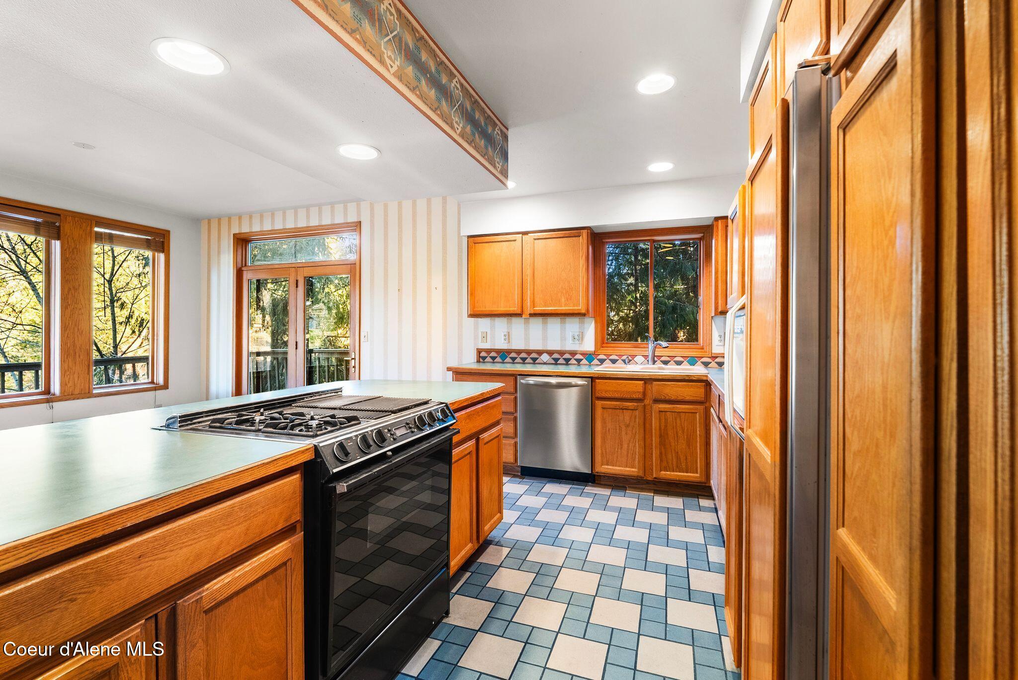 448 Whiskey Jack Cir