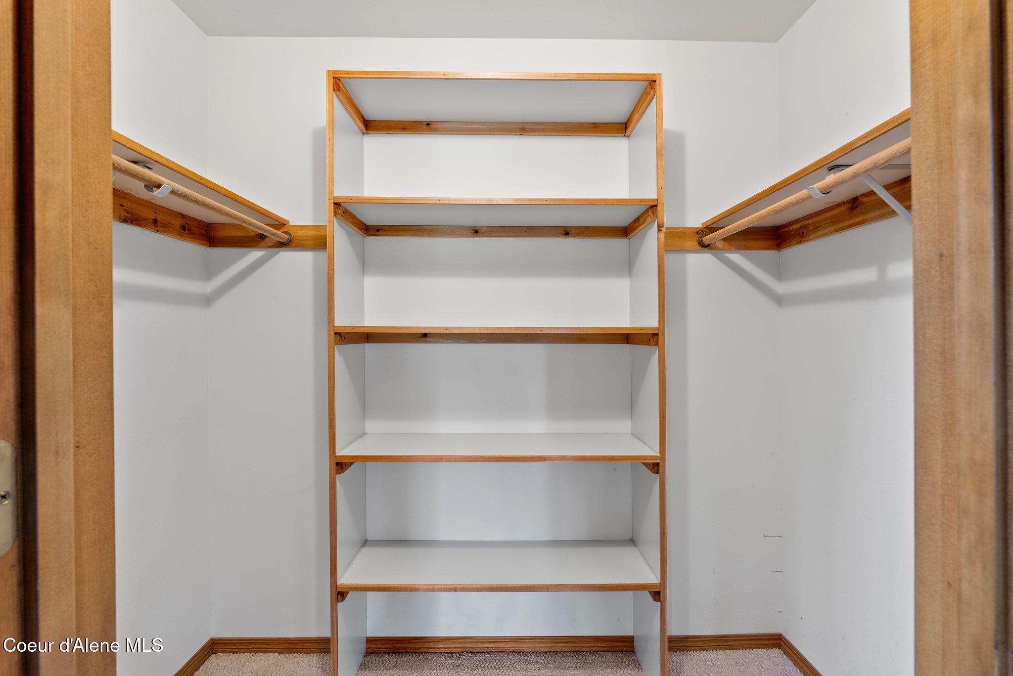 448 Whiskey Jack Cir