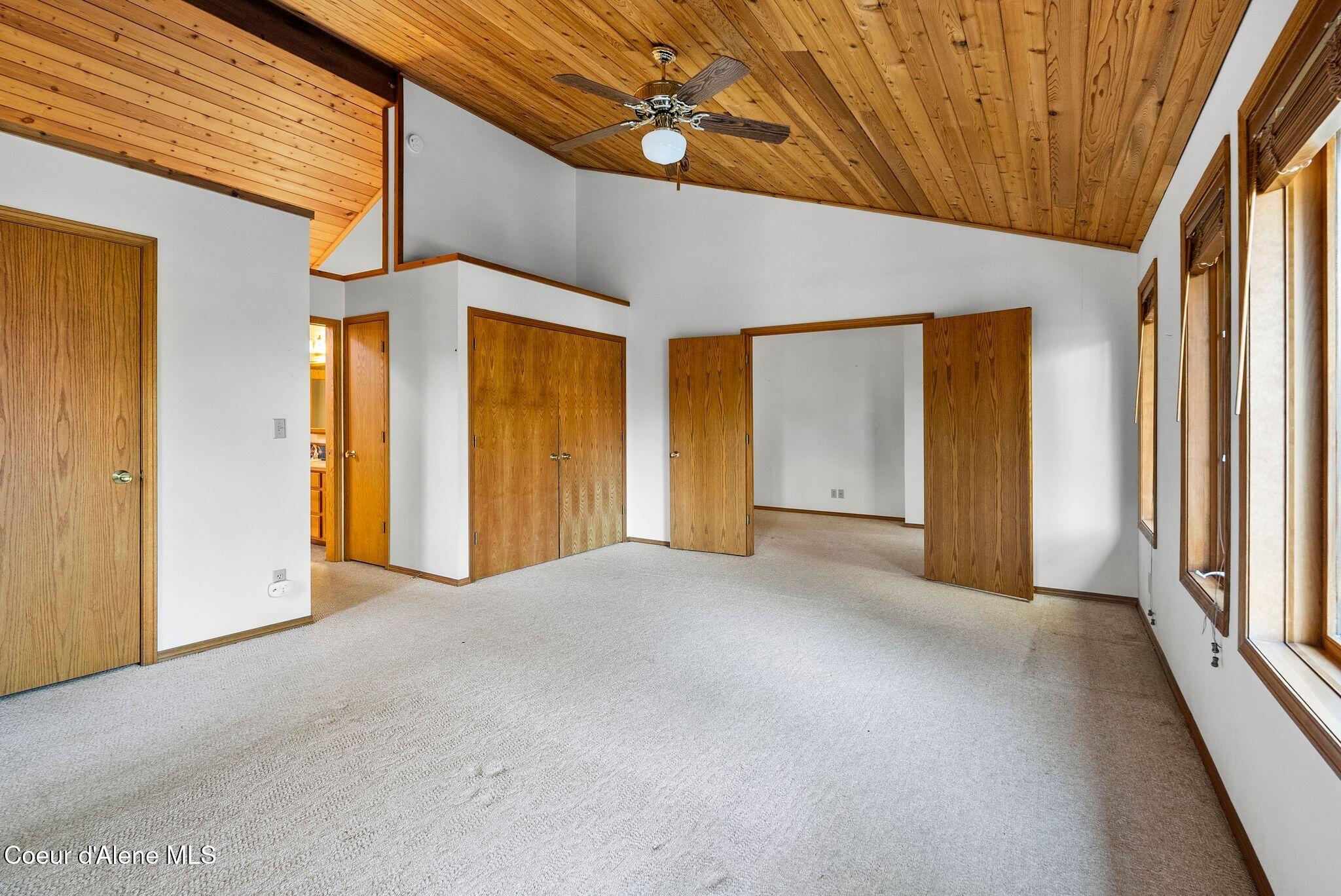 448 Whiskey Jack Cir