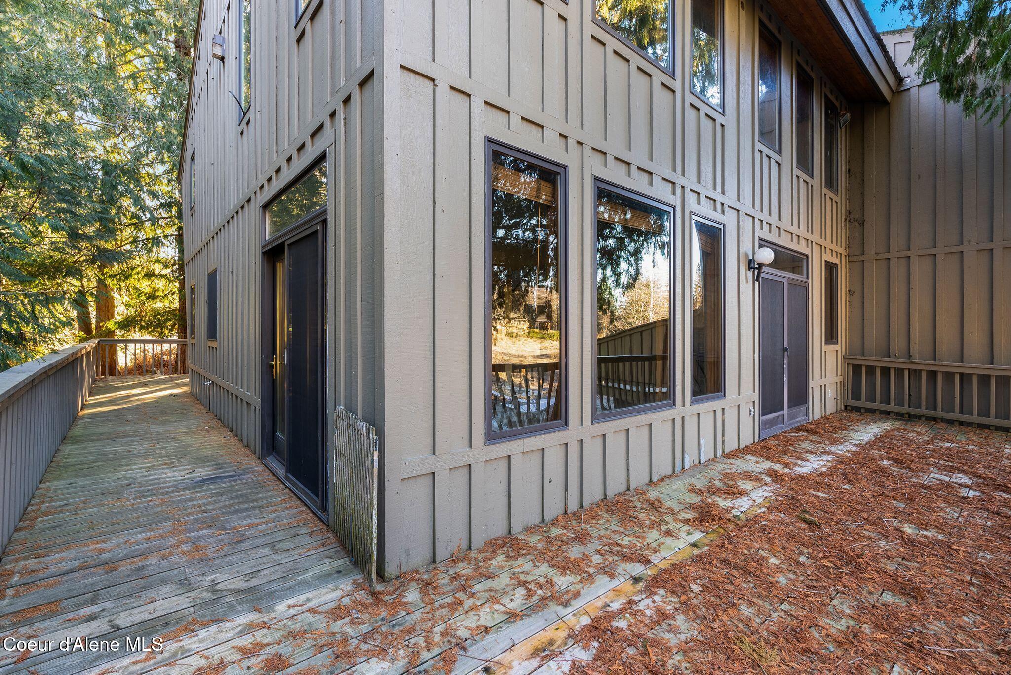 448 Whiskey Jack Cir