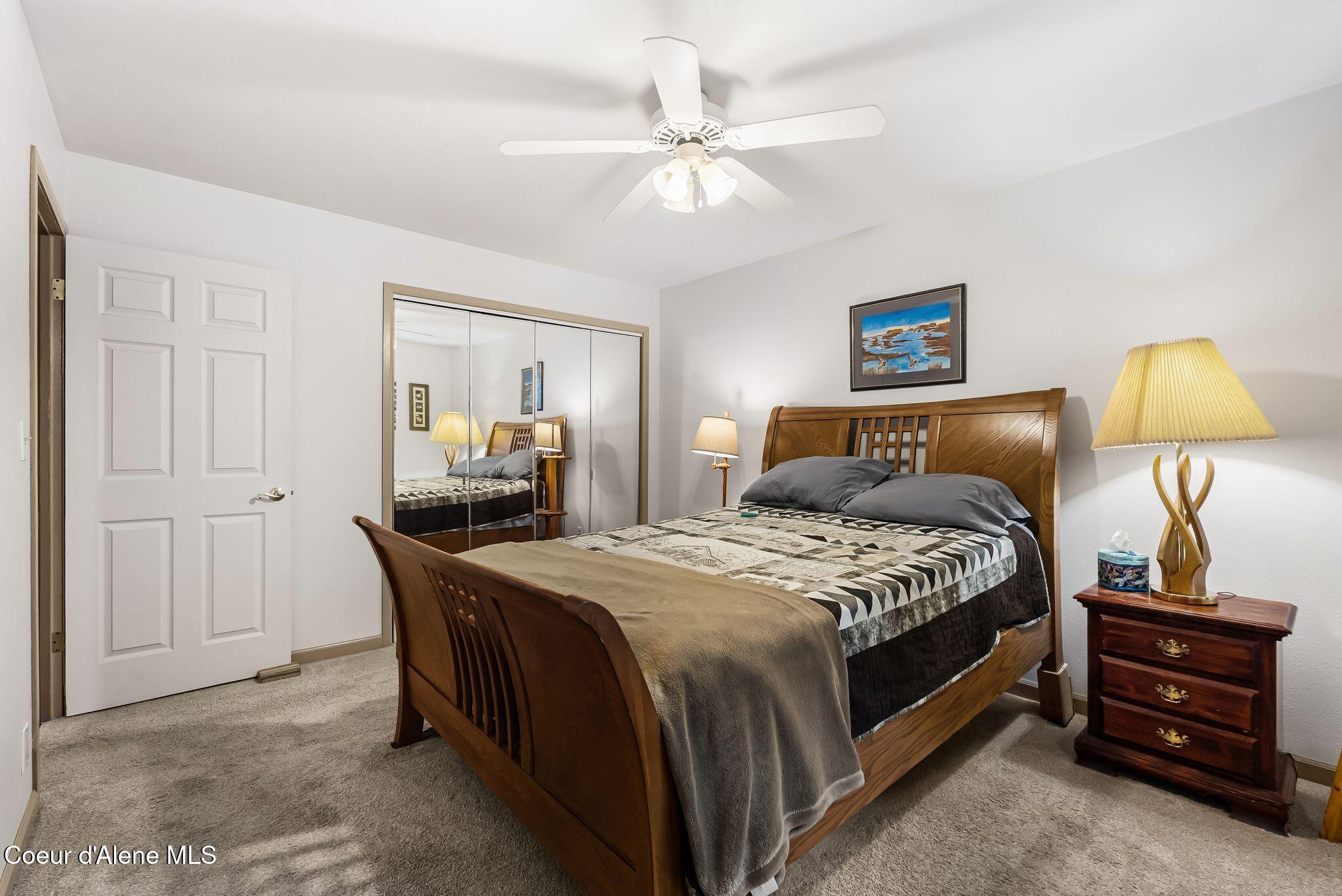 537 N Riley Creek RD