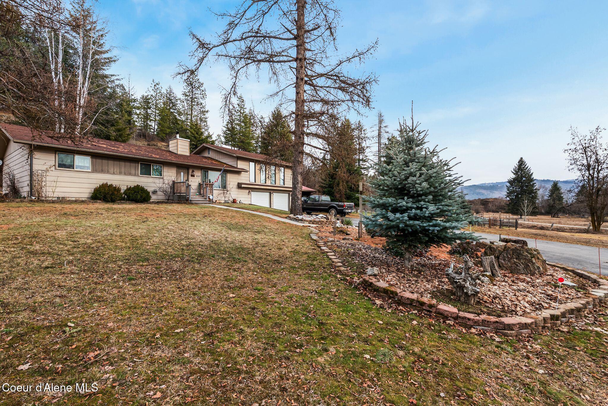 537 N Riley Creek RD