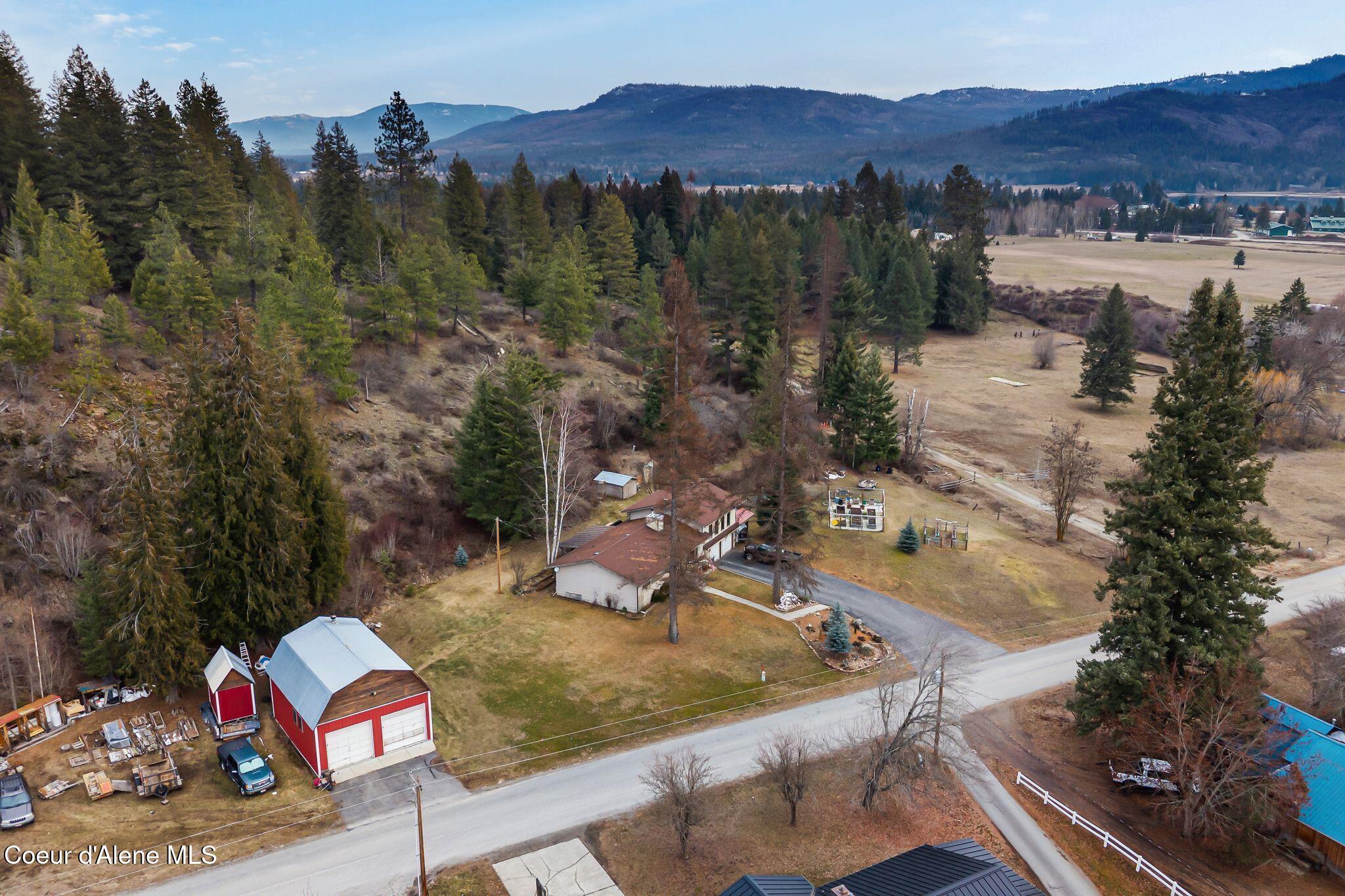 537 N Riley Creek RD