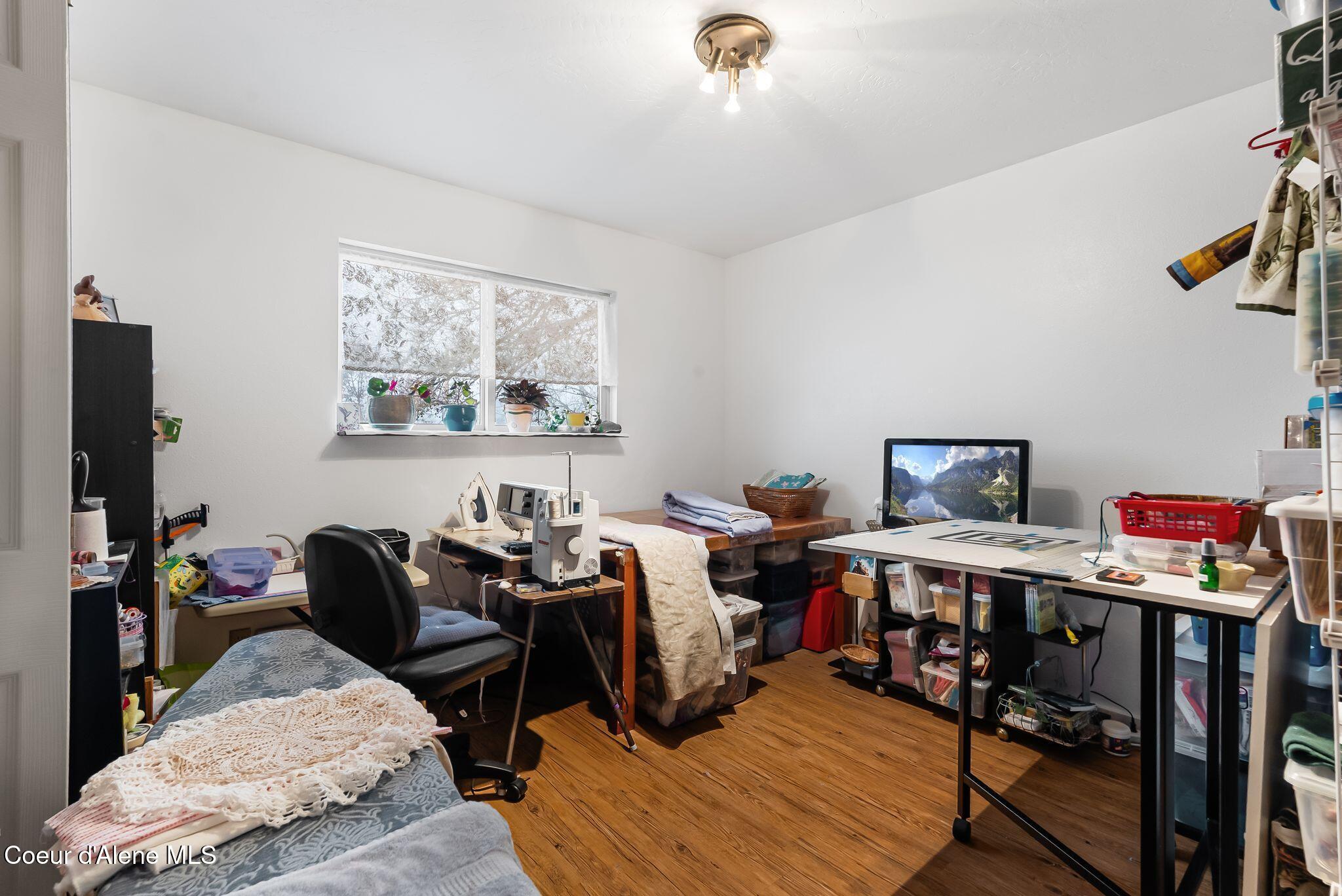 537 N Riley Creek RD