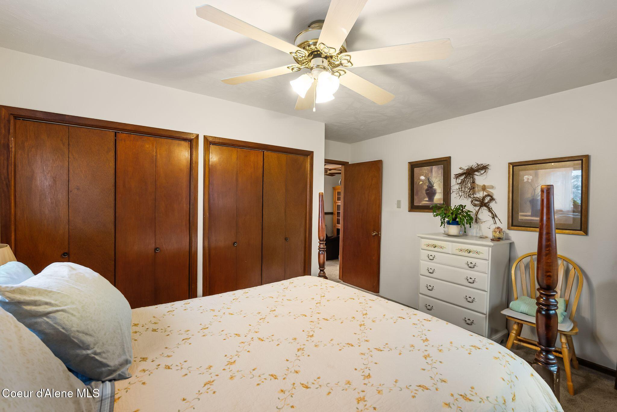 537 N Riley Creek RD