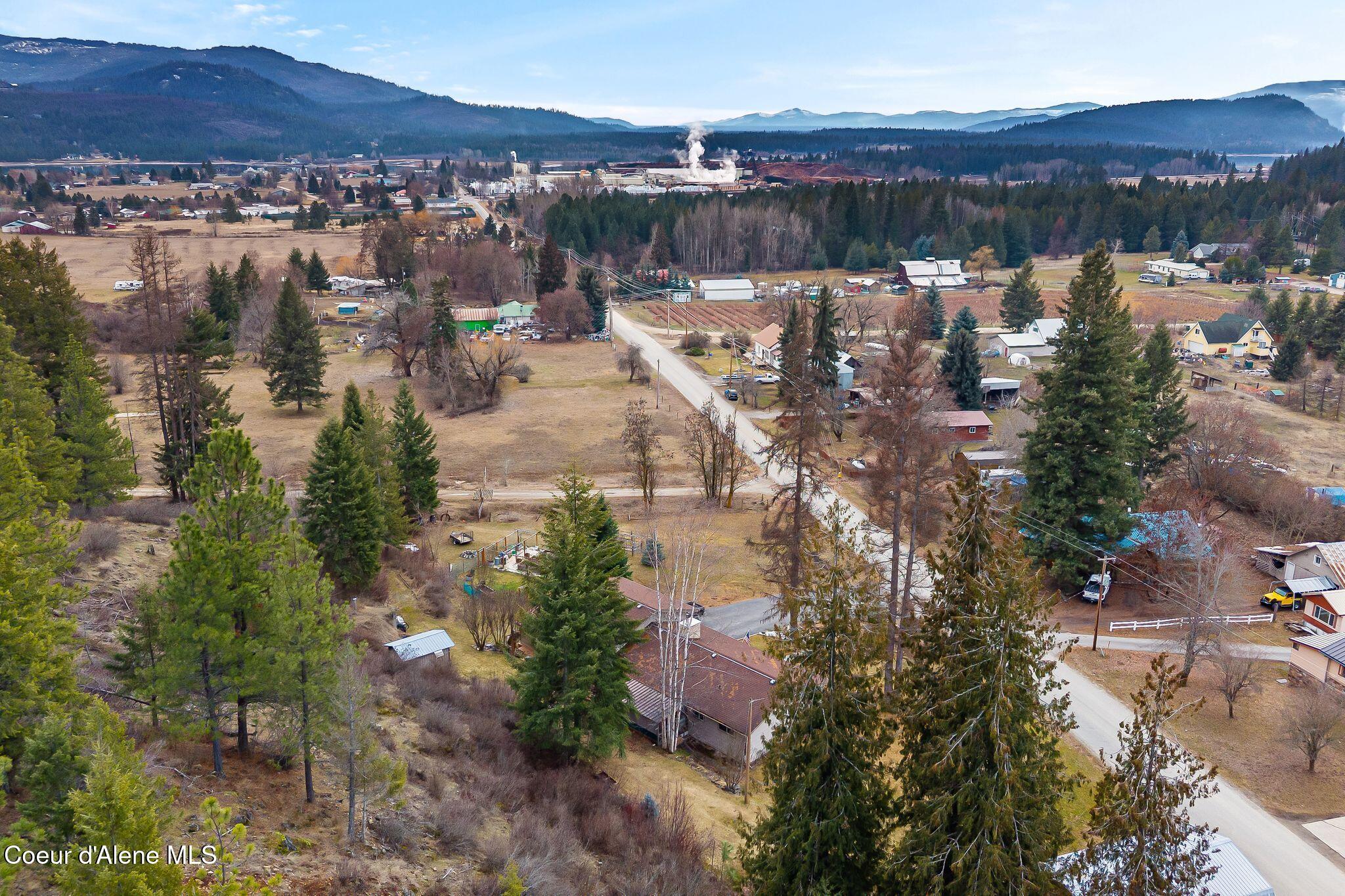 537 N Riley Creek RD