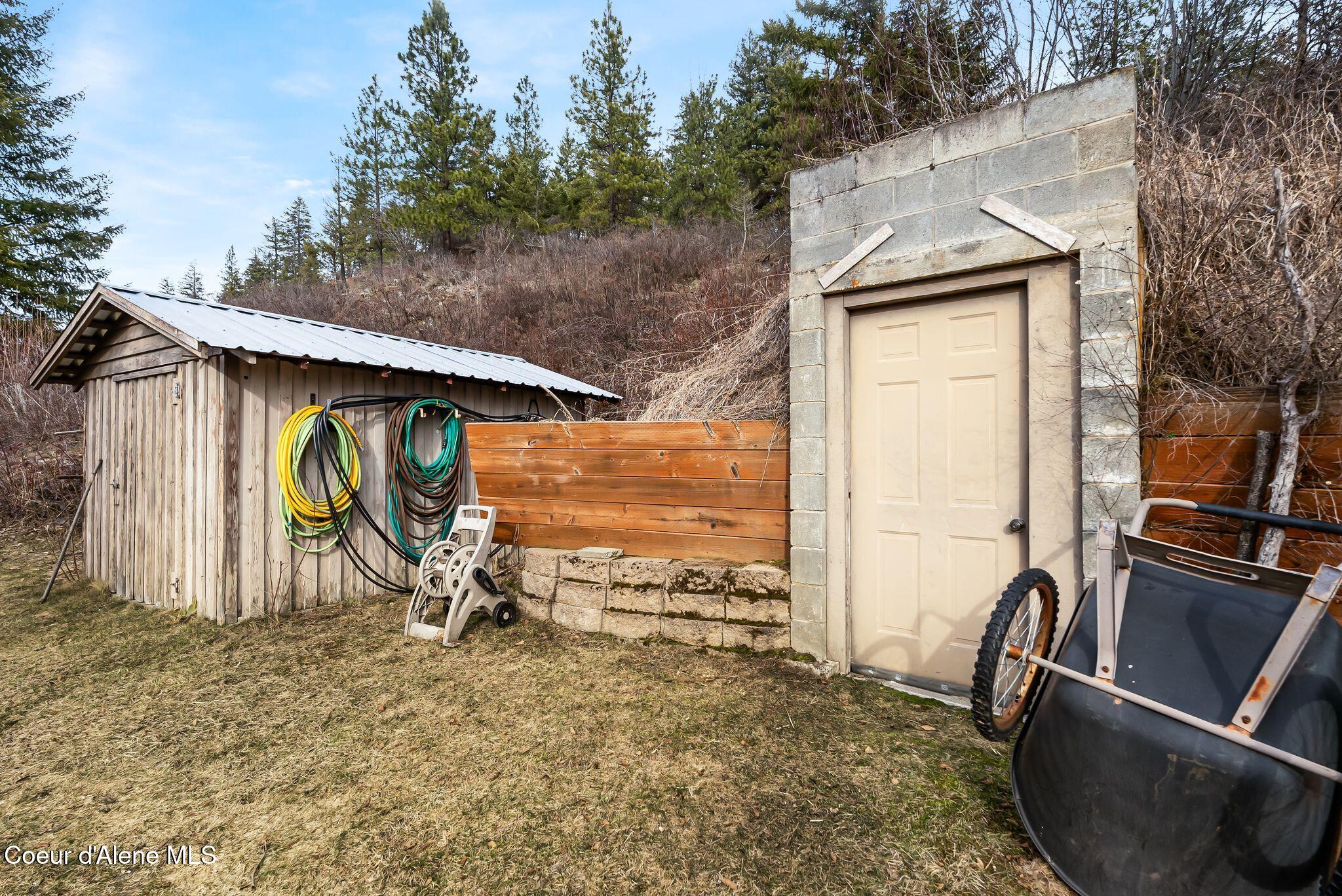 537 N Riley Creek RD