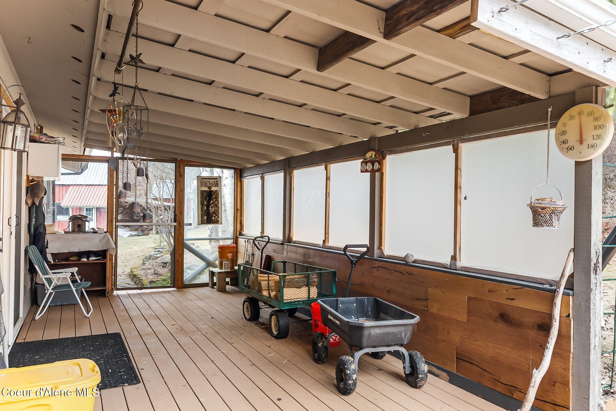 537 N Riley Creek RD