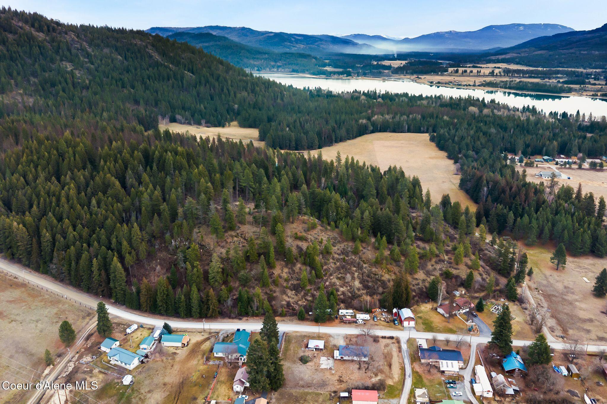 537 N Riley Creek RD