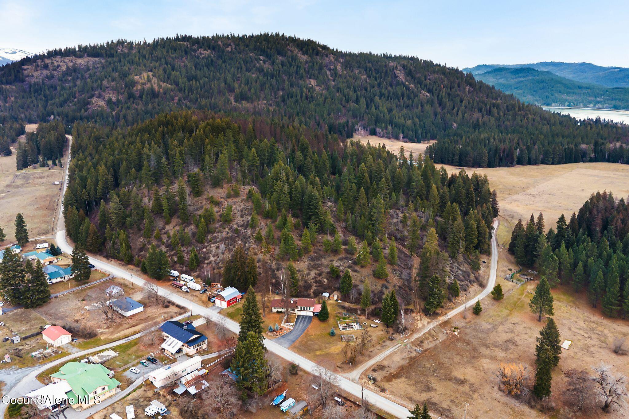 537 N Riley Creek RD