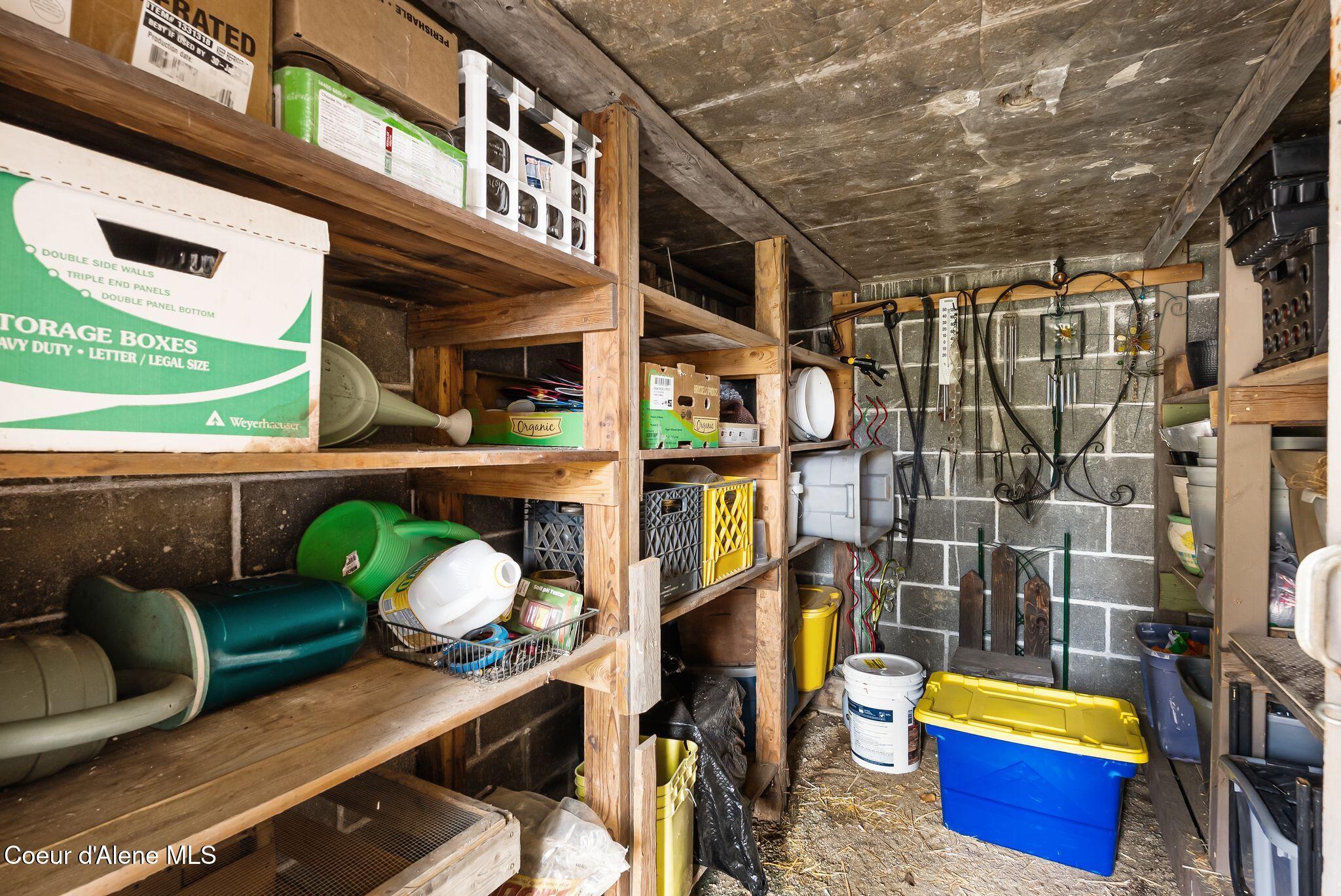 537 N Riley Creek RD