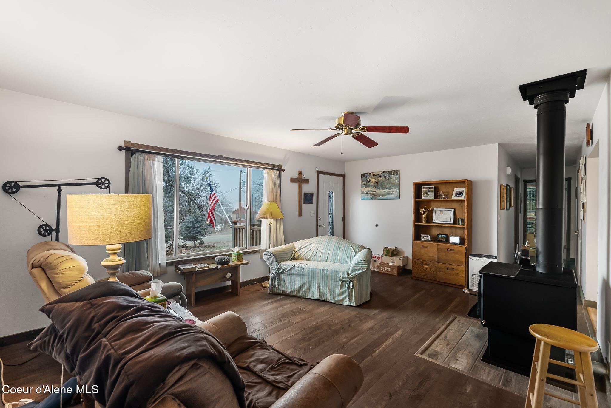 537 N Riley Creek RD