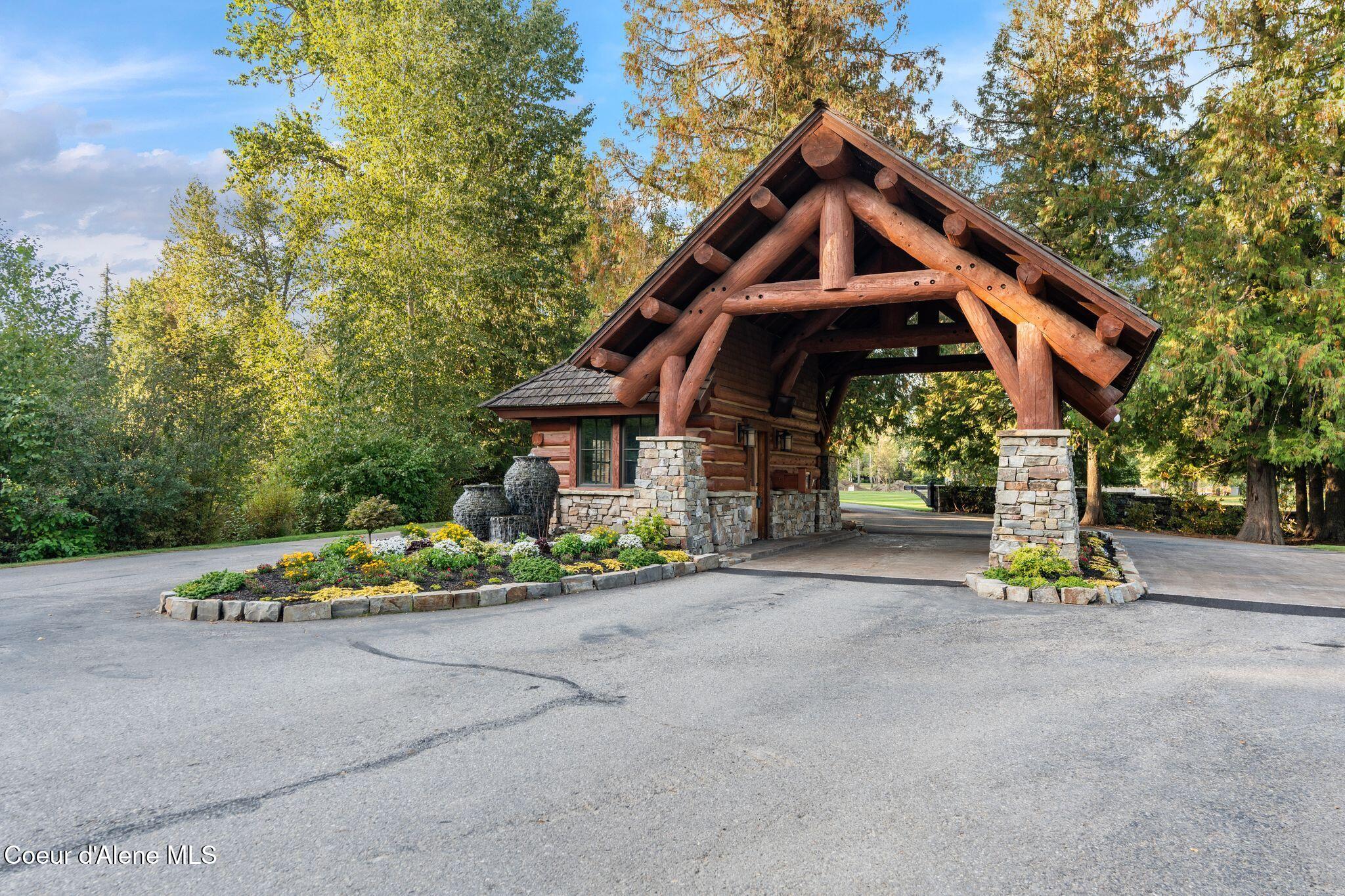 356 N Idaho Club DR