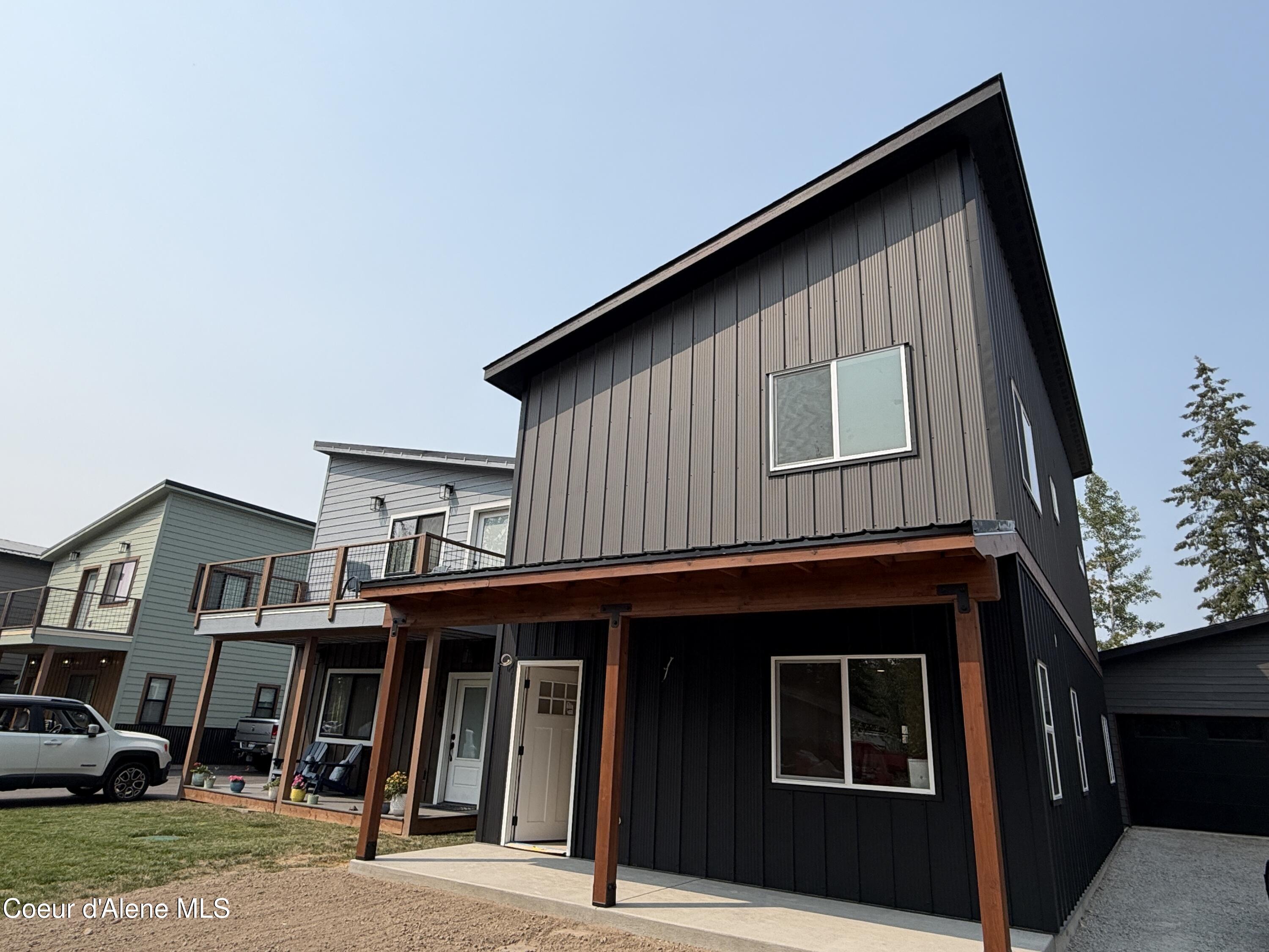 140 Carnelian AVE