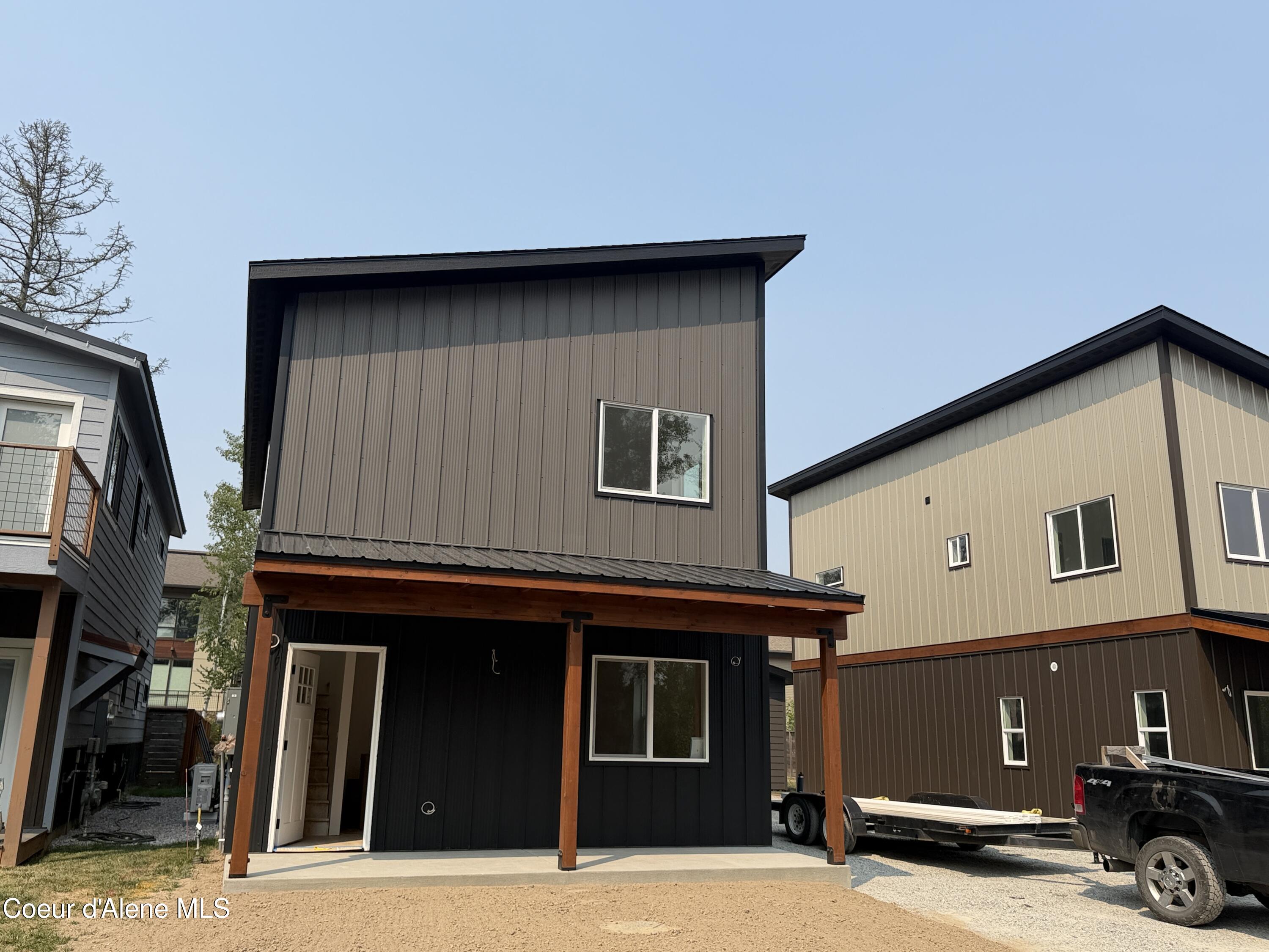 140 Carnelian AVE