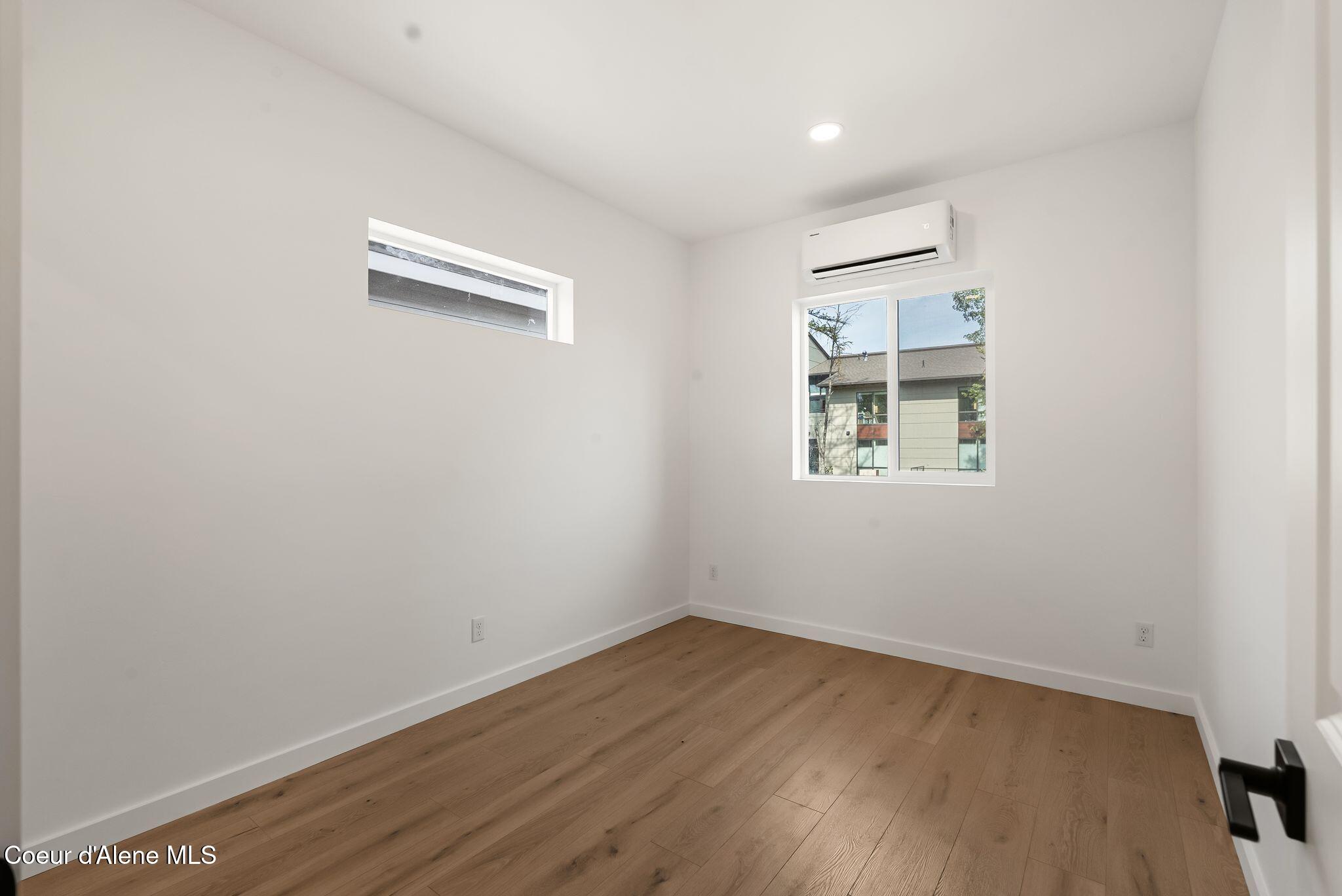 140 Carnelian AVE