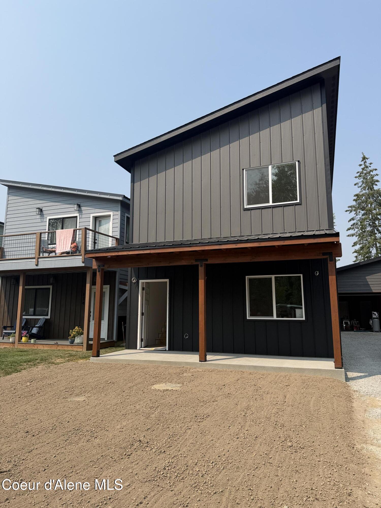 140 Carnelian AVE