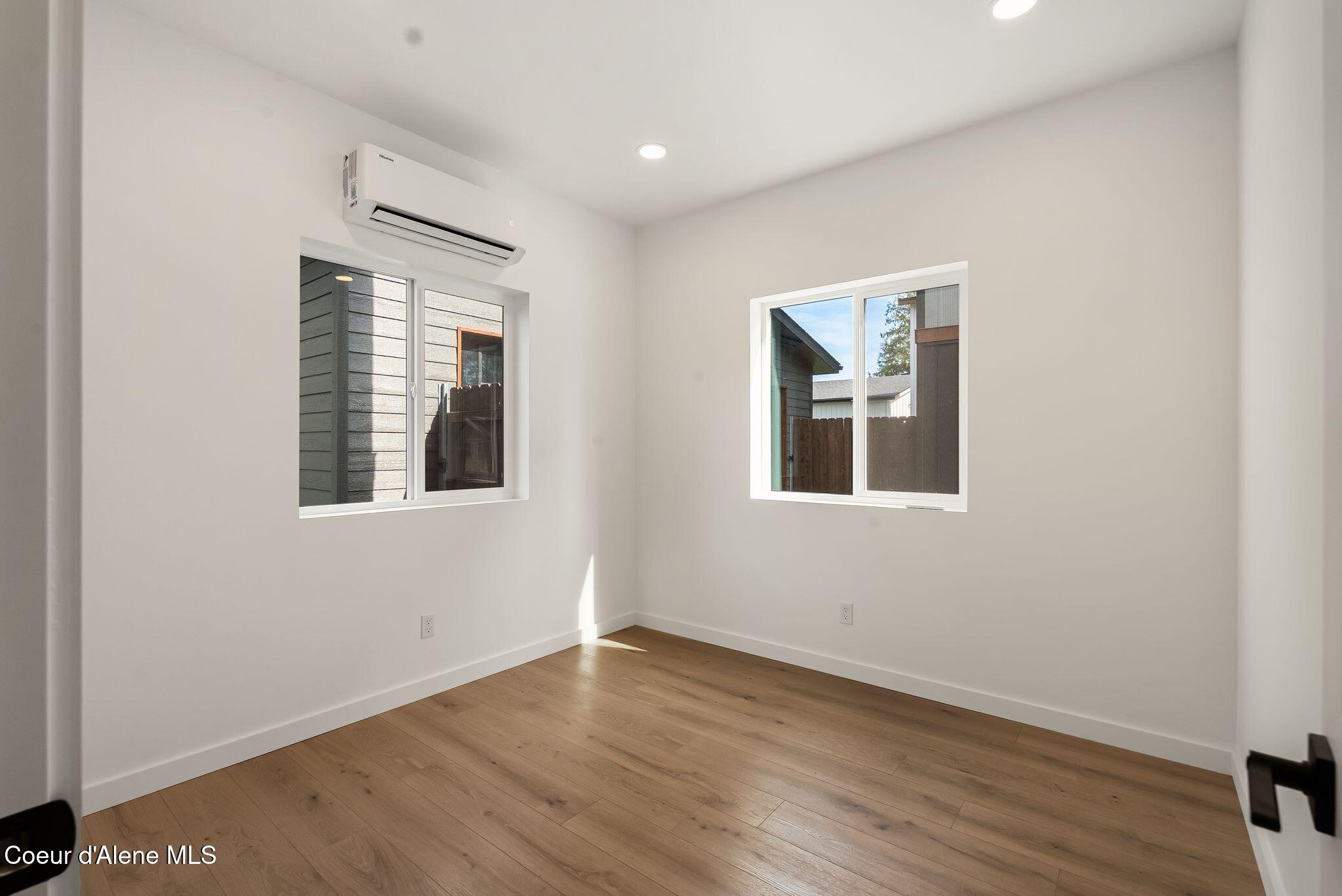140 Carnelian AVE