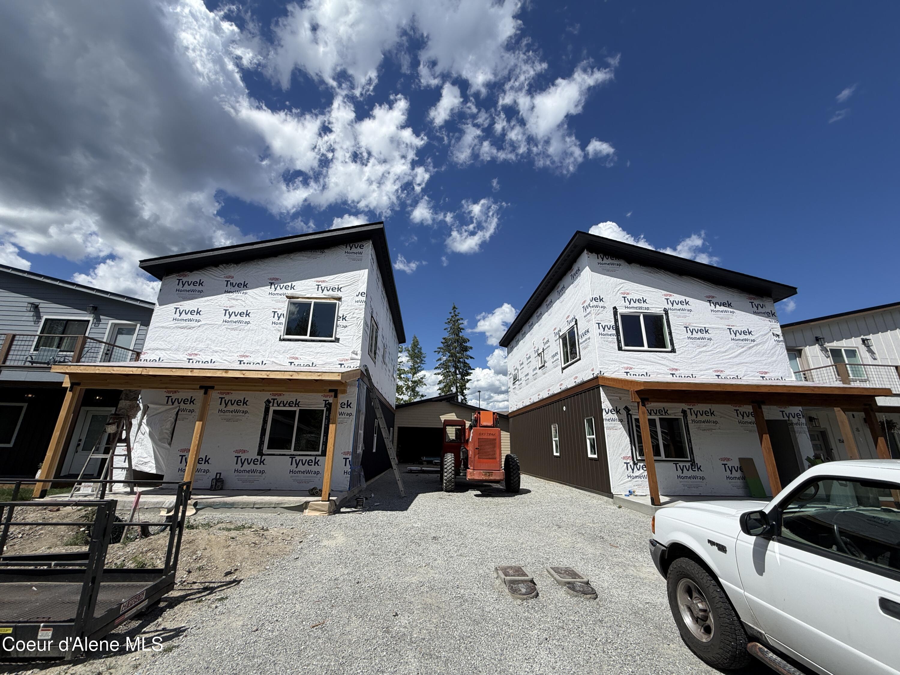 140 Carnelian AVE