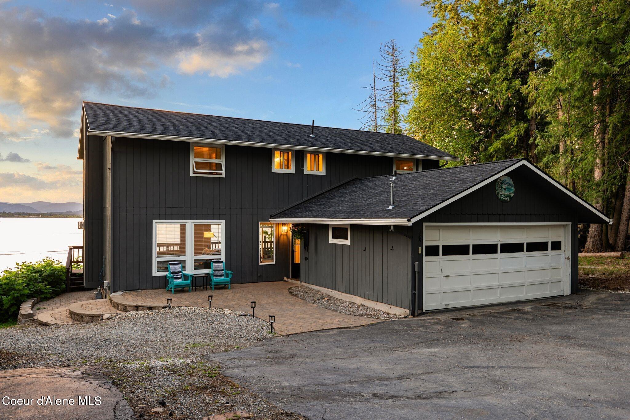 169 Lakeshore DR