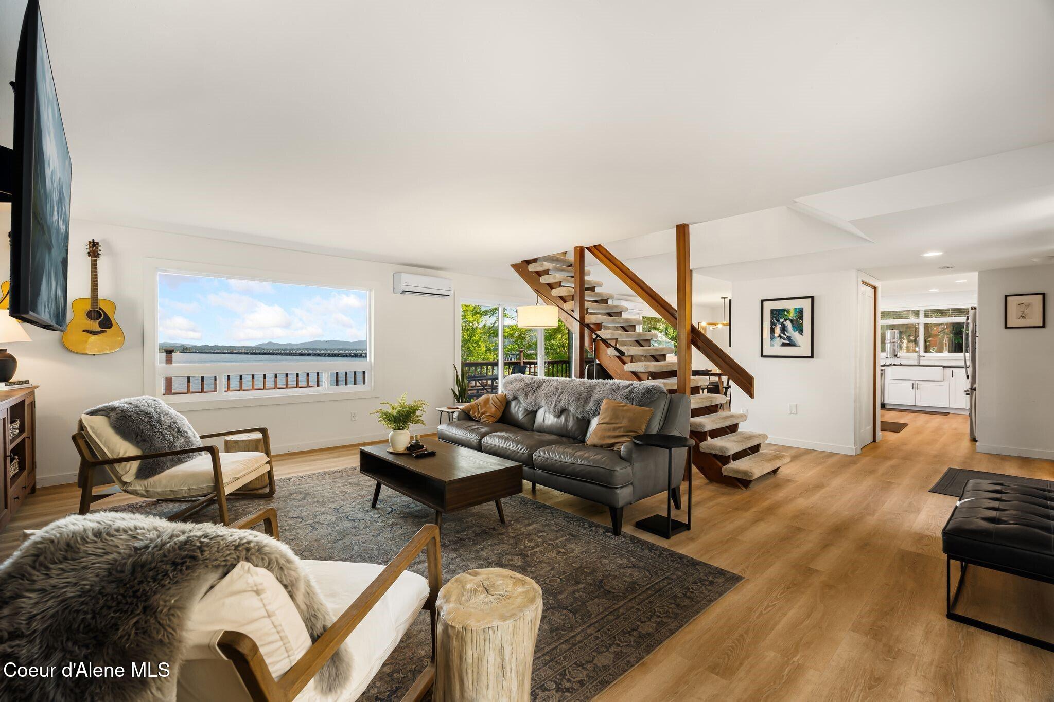 169 Lakeshore DR