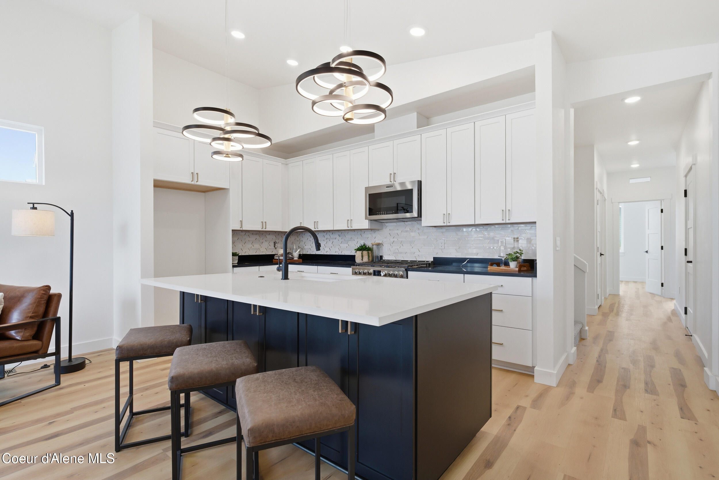 1607 Gondola CT